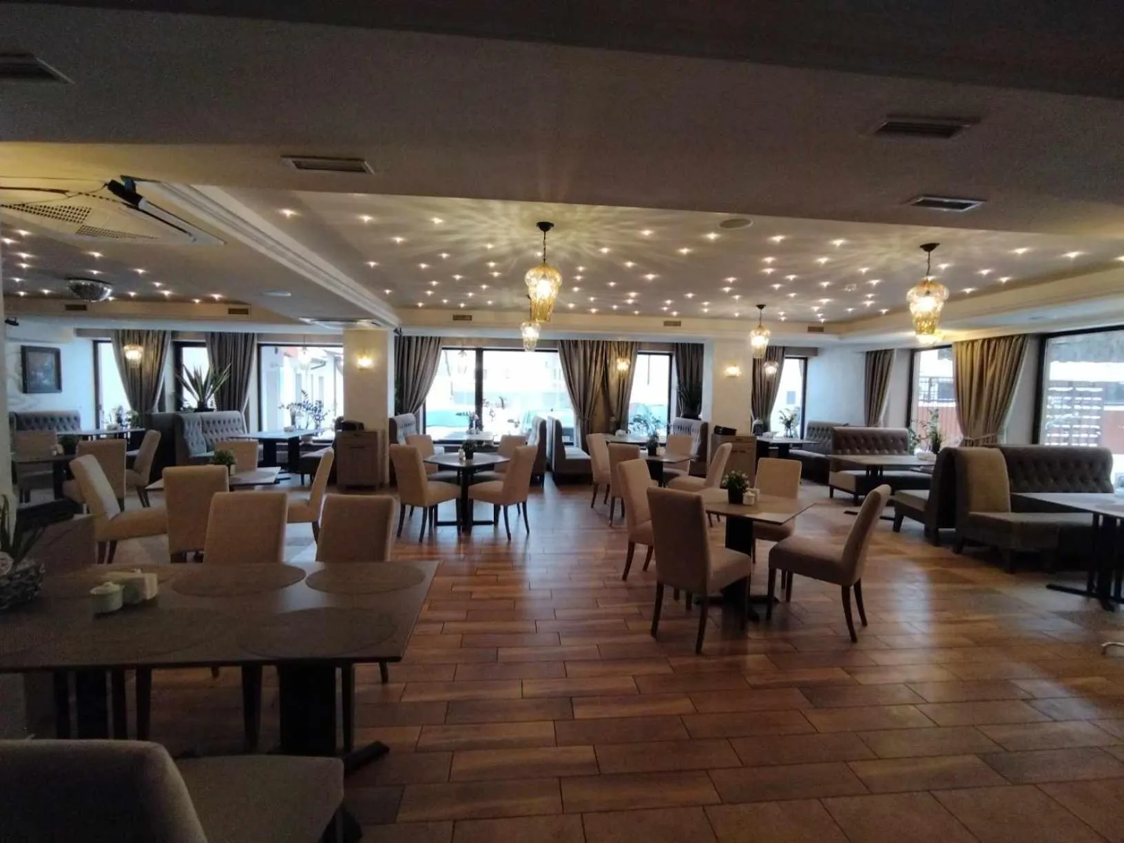 Restaurant/places to eat in Gilija