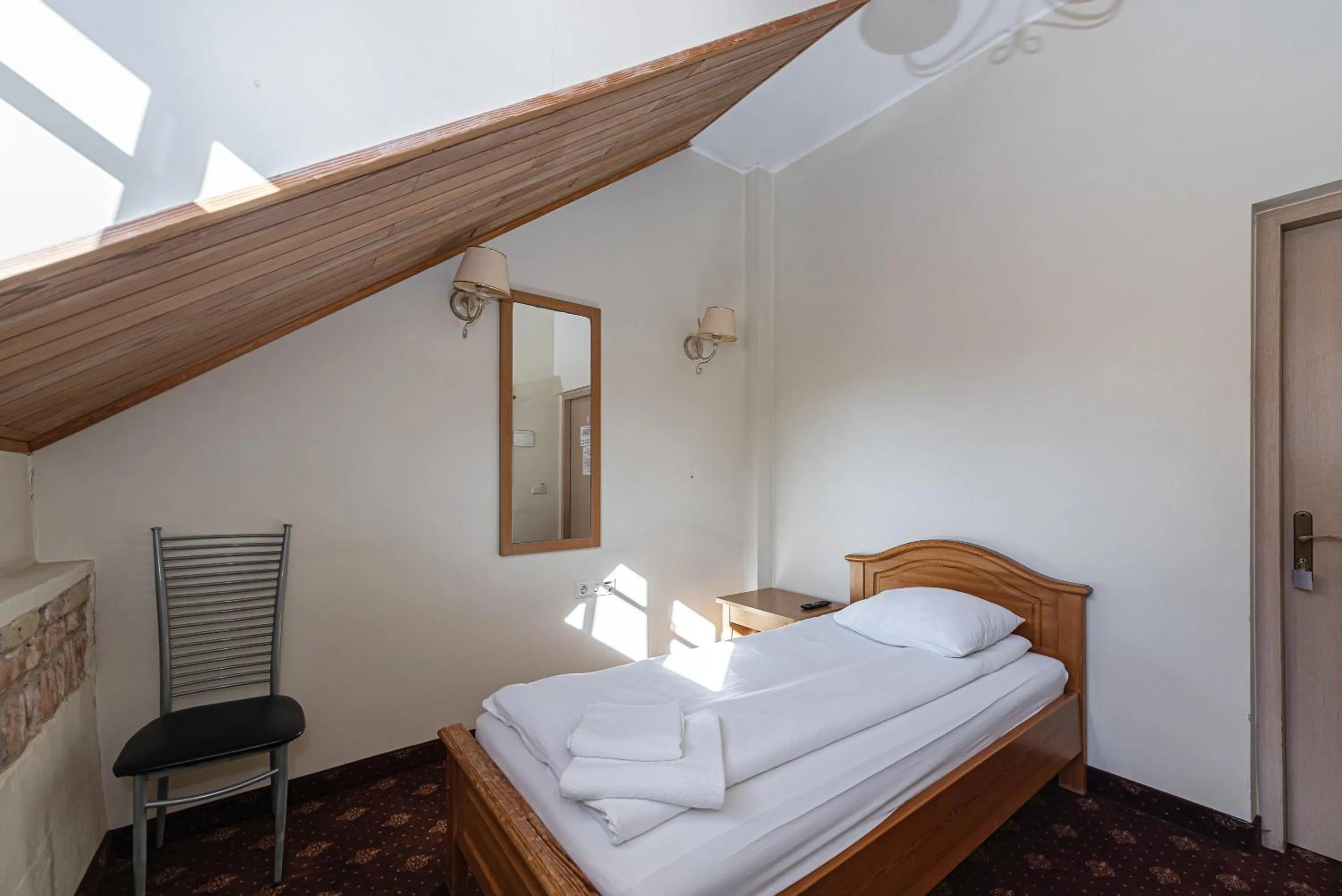 Bed in Alexa Old Town