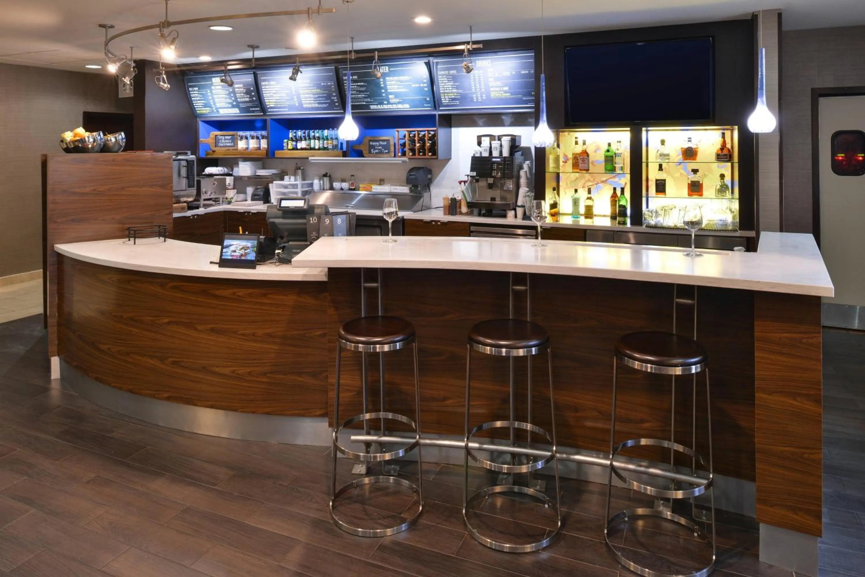 Restaurant/places to eat in Courtyard Atlanta Suwanee