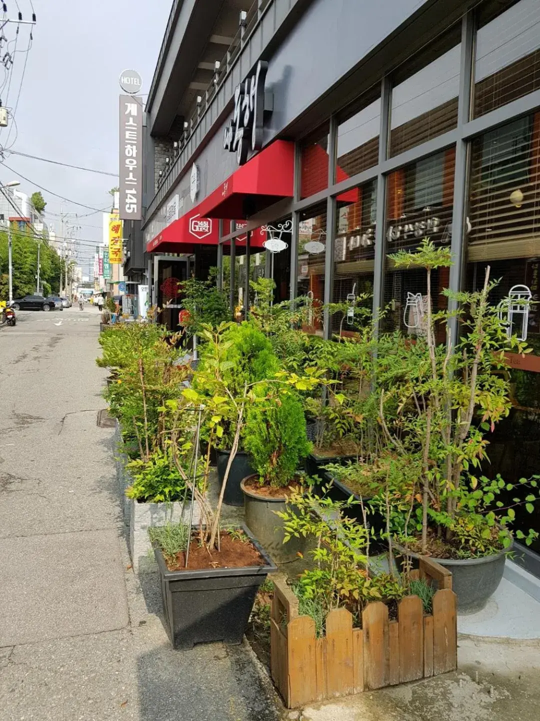 Property building in Guest 145 Property building in Guest 145