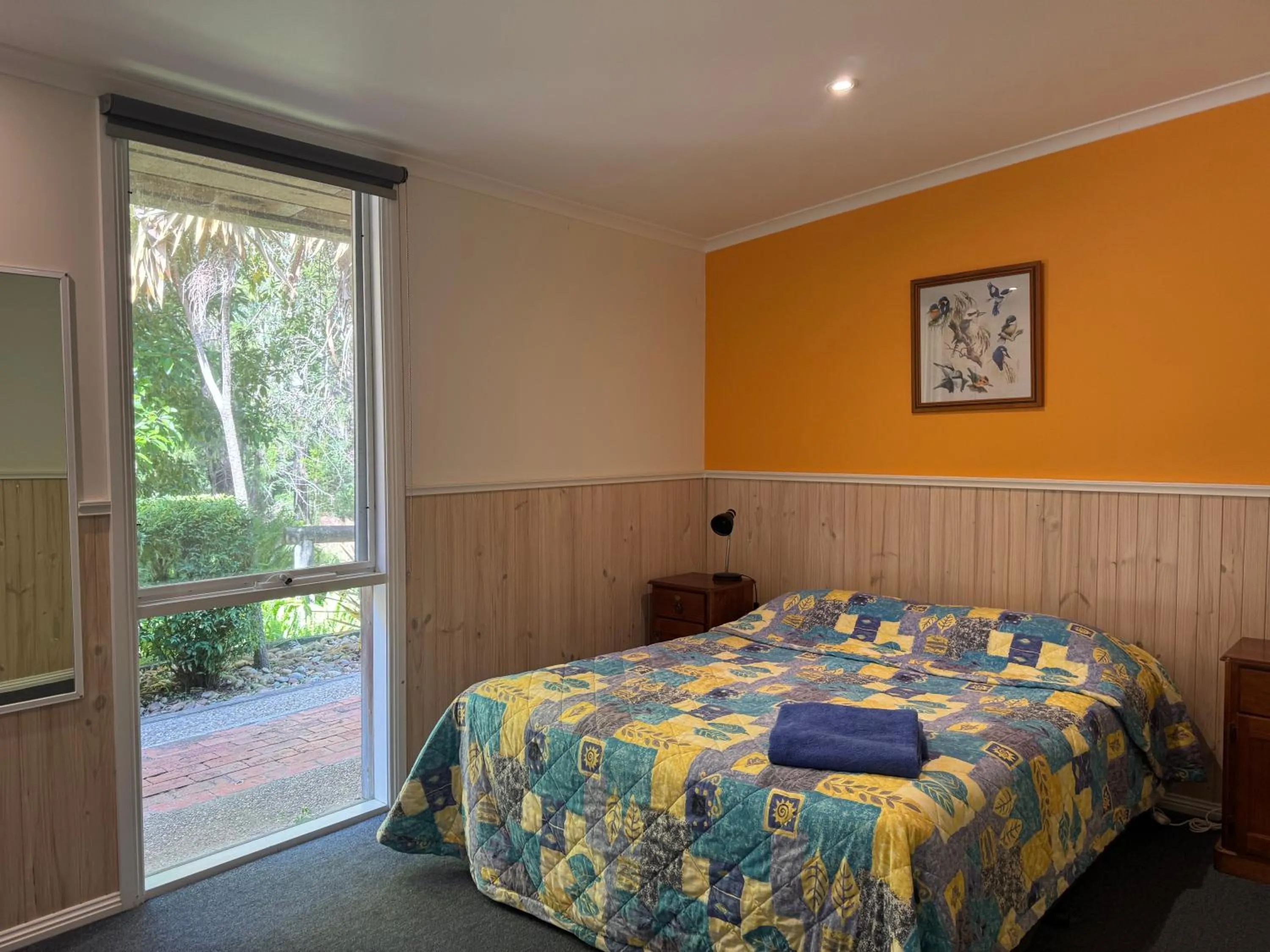 Bed in Mallacoota Log cabins