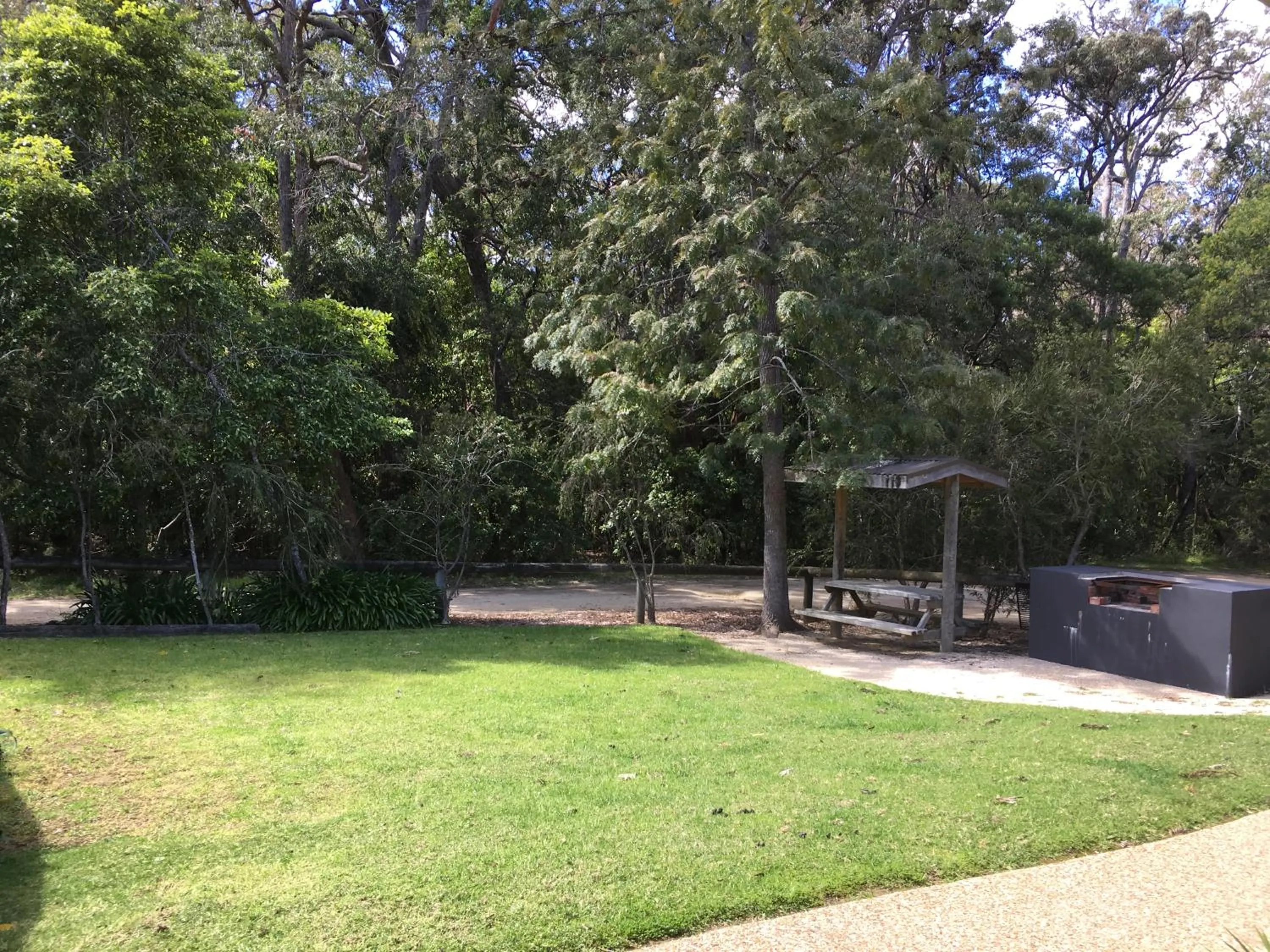 Property building in Mallacoota Log cabins