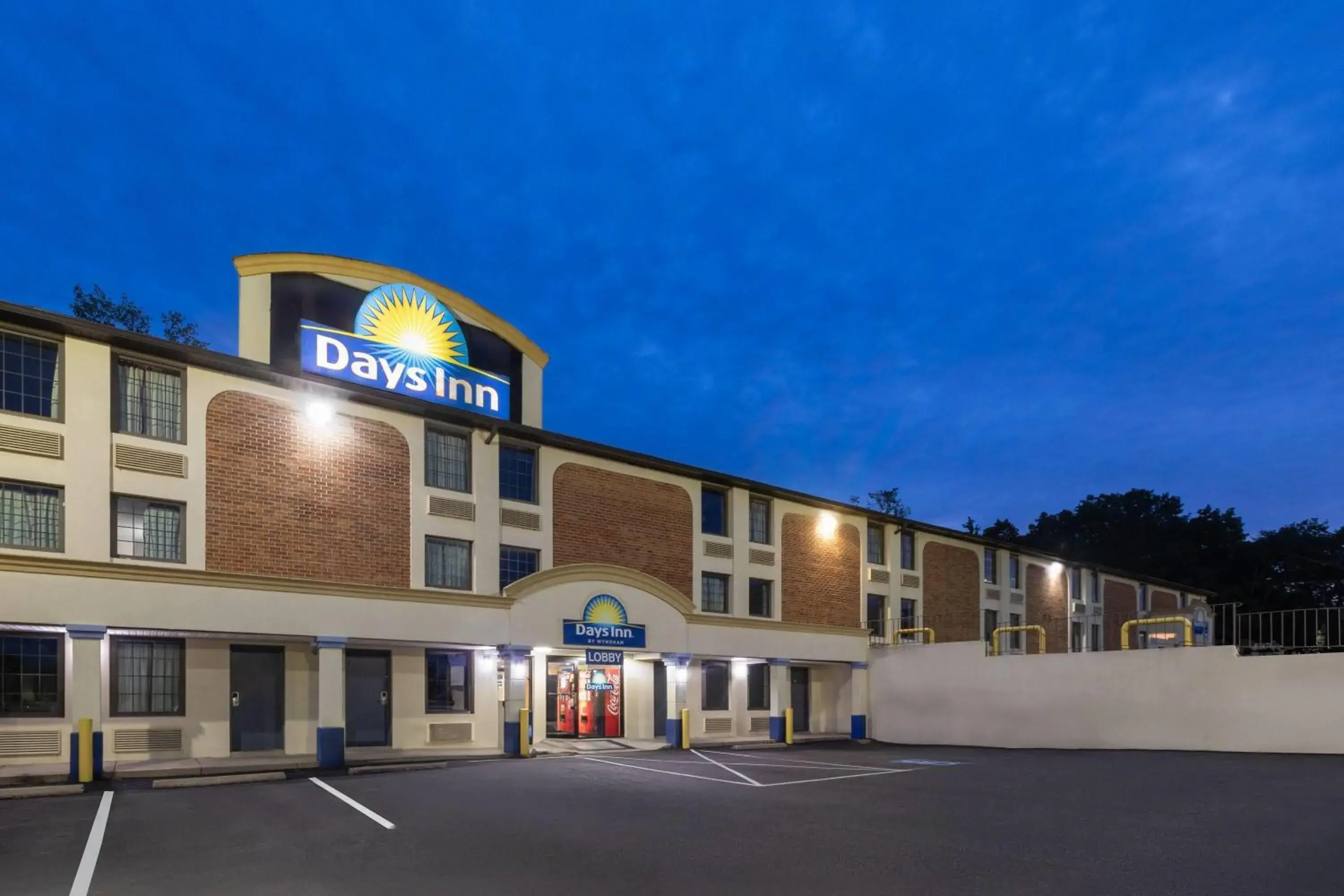 Property building in Days Inn by Wyndham Dumfries Quantico Property building in Days Inn by Wyndham Dumfries Quantico