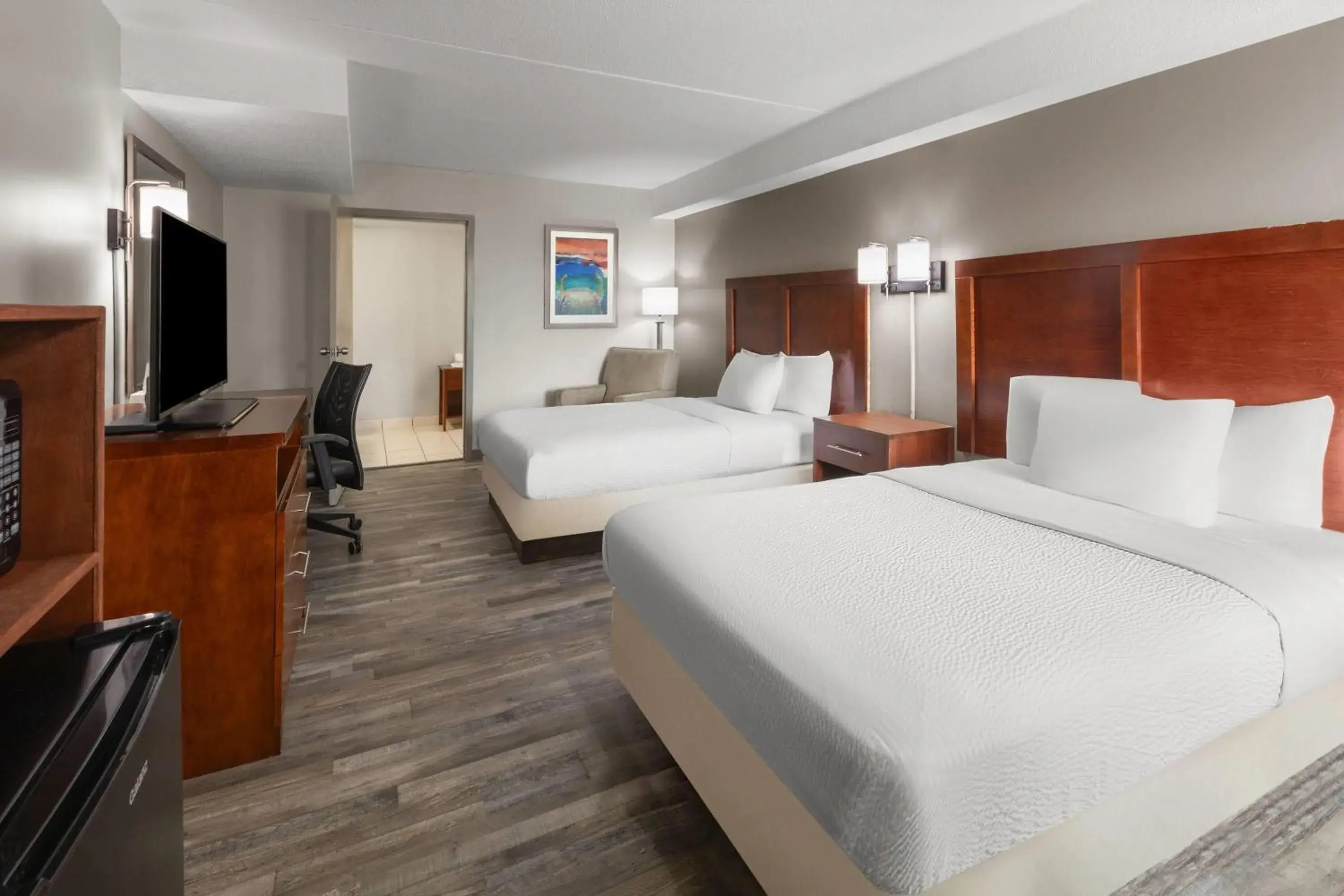 Double Room with Two Double Beds and Bath Tub with Grab Bars - Mobility Accessible/Non-Smoking in Days Inn by Wyndham Dumfries Quantico Double Room with Two Double Beds and Bath Tub with Grab Bars - Mobility Accessible/Non-Smoking in Days Inn by Wyndham Dumfries Quantico