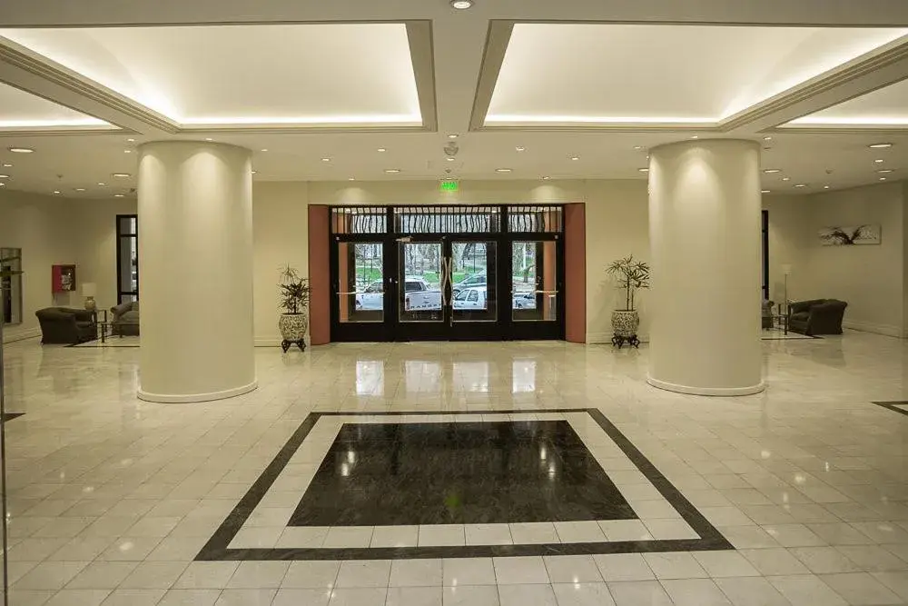 Property building in Austral Express Property building in Austral Express