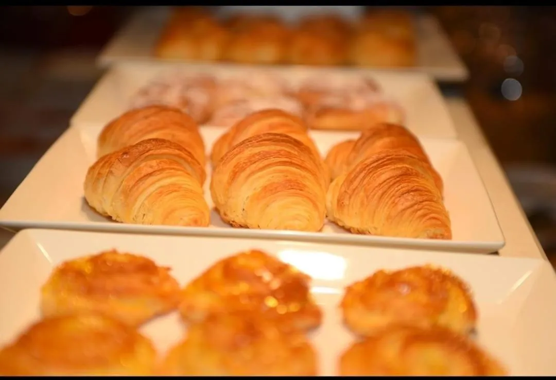 Restaurant/places to eat in Four Points by Sheraton Srinagar