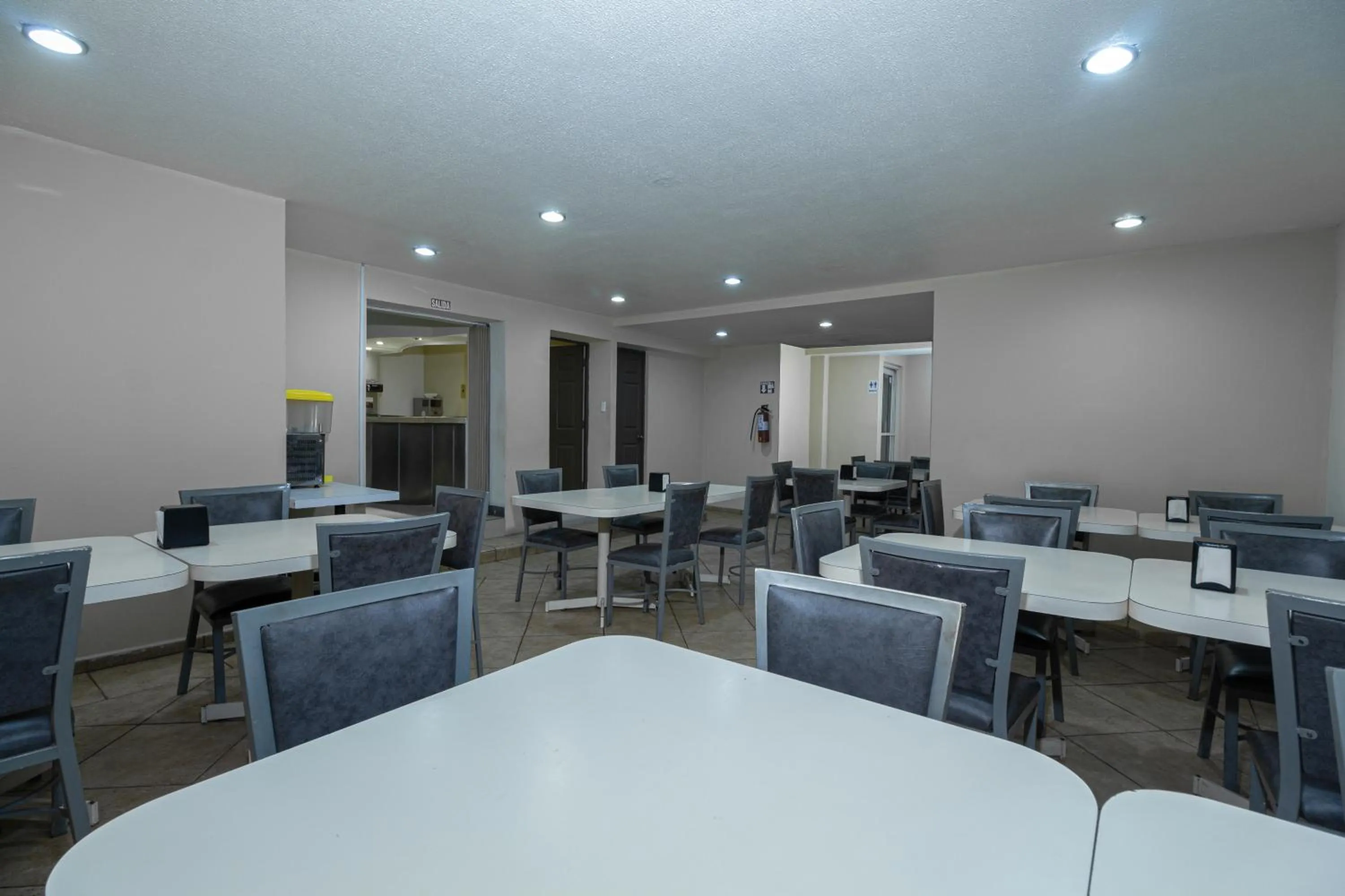 Restaurant/places to eat in Hotel Plaza del Arco - Monterrey