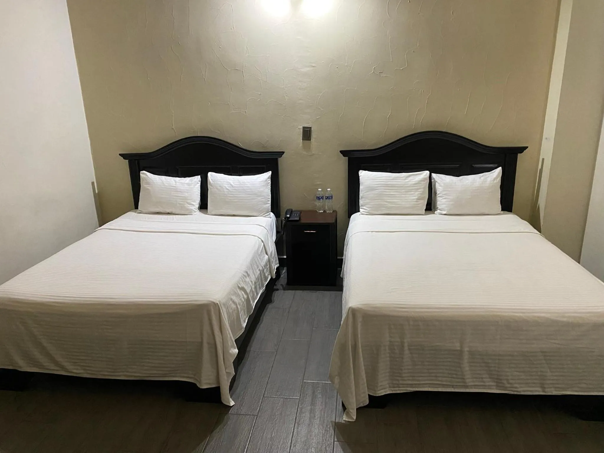 Bed in Hotel Plaza del Arco - Monterrey