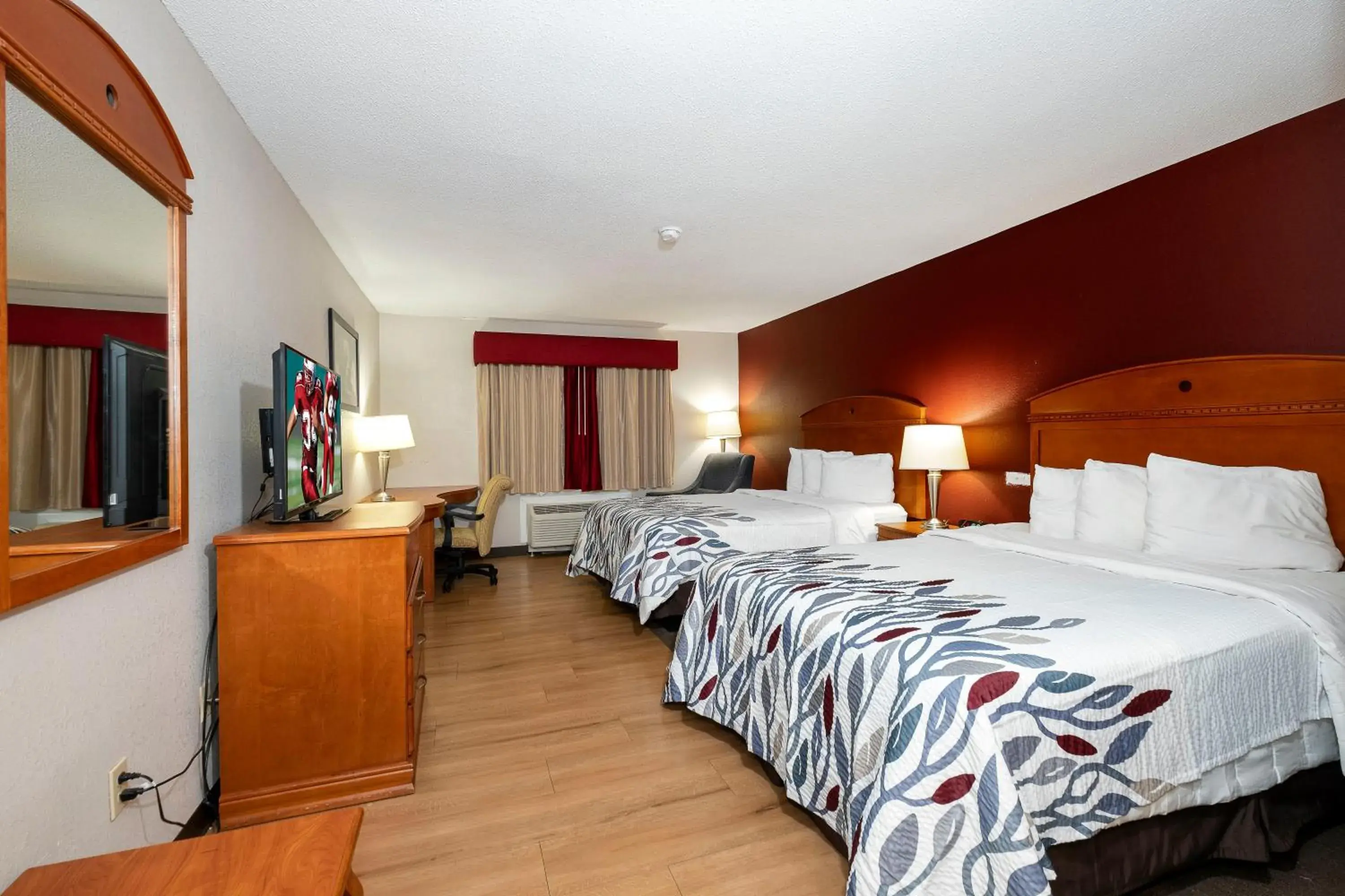 King Room with Two King Beds - Non-Smoking in Red Roof Inn Fulton King Room with Two King Beds - Non-Smoking in Red Roof Inn Fulton