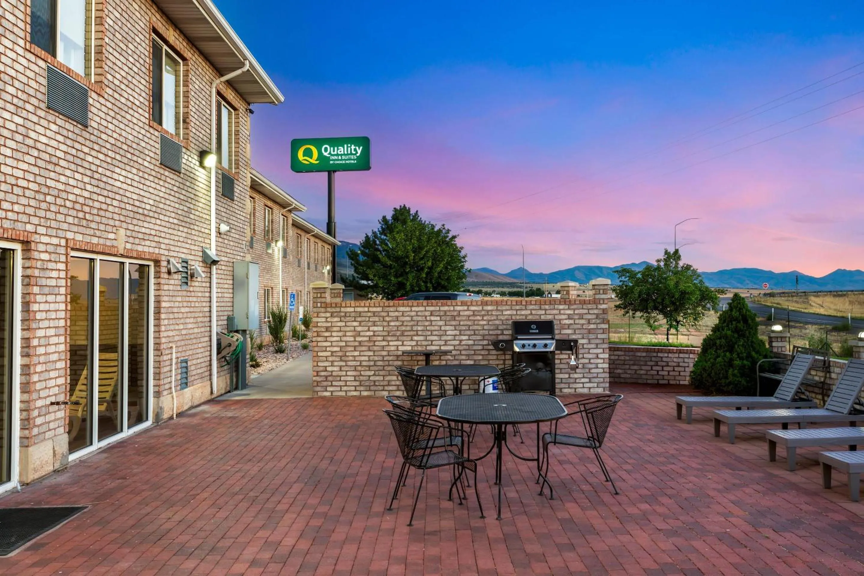 Property building in Quality Inn & Suites Fillmore I-15