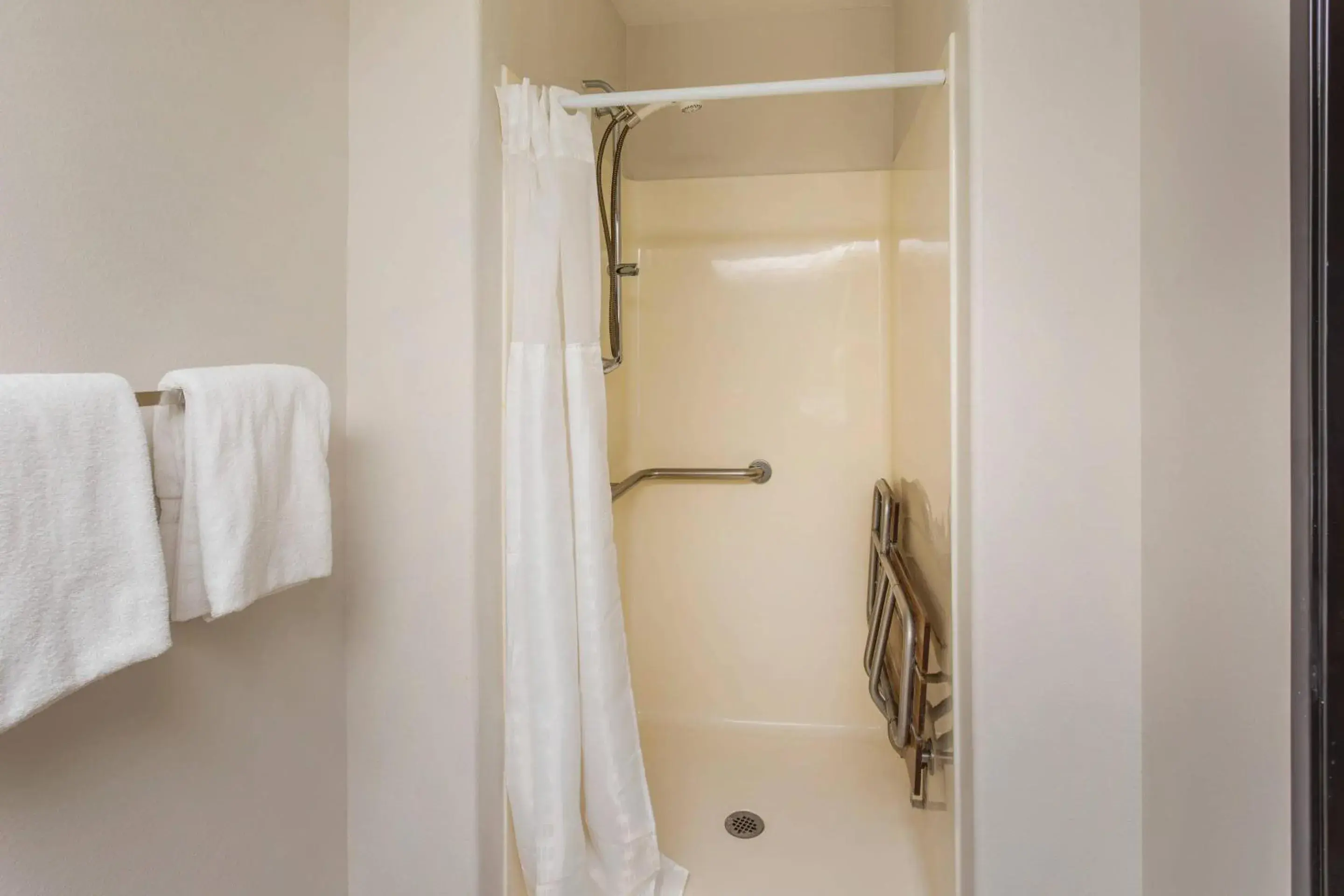 Bedroom in Quality Inn & Suites Fillmore I-15 Bedroom in Quality Inn & Suites Fillmore I-15