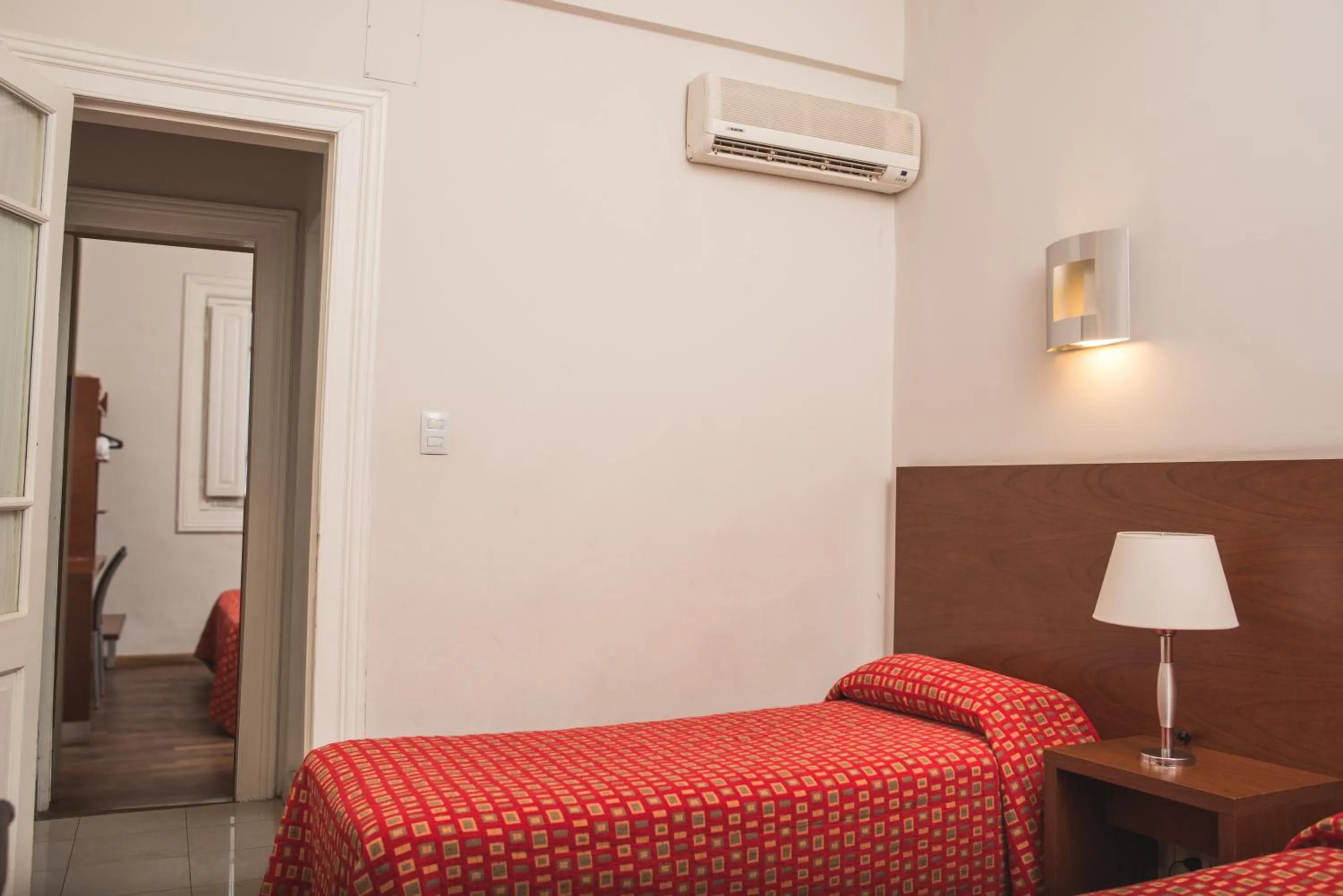 Bedroom, Bed in Gran Hotel Victoria Cordoba Argentina