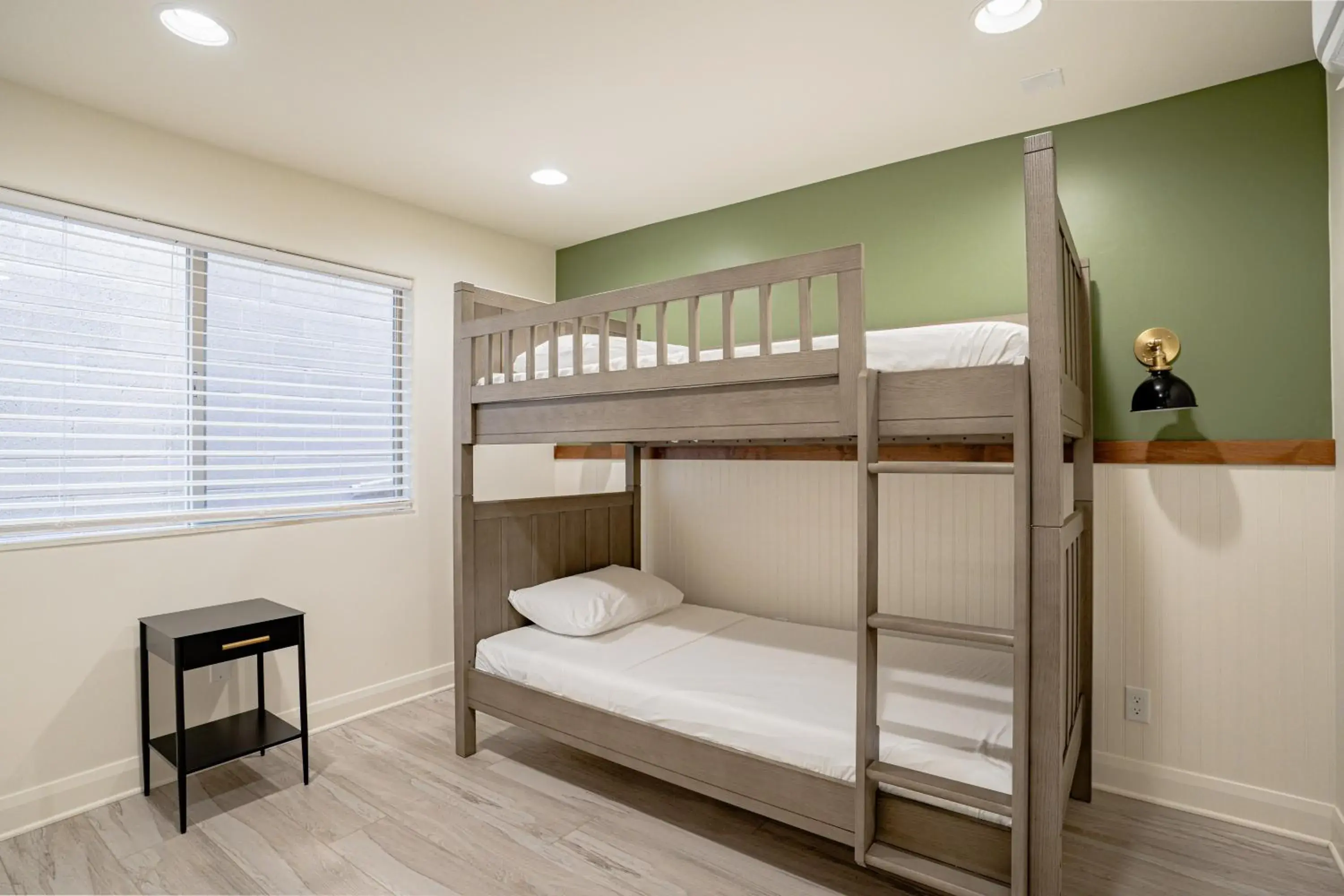 Bedroom, Bed in Petty Ranch Inn Bedroom, Bed in Petty Ranch Inn