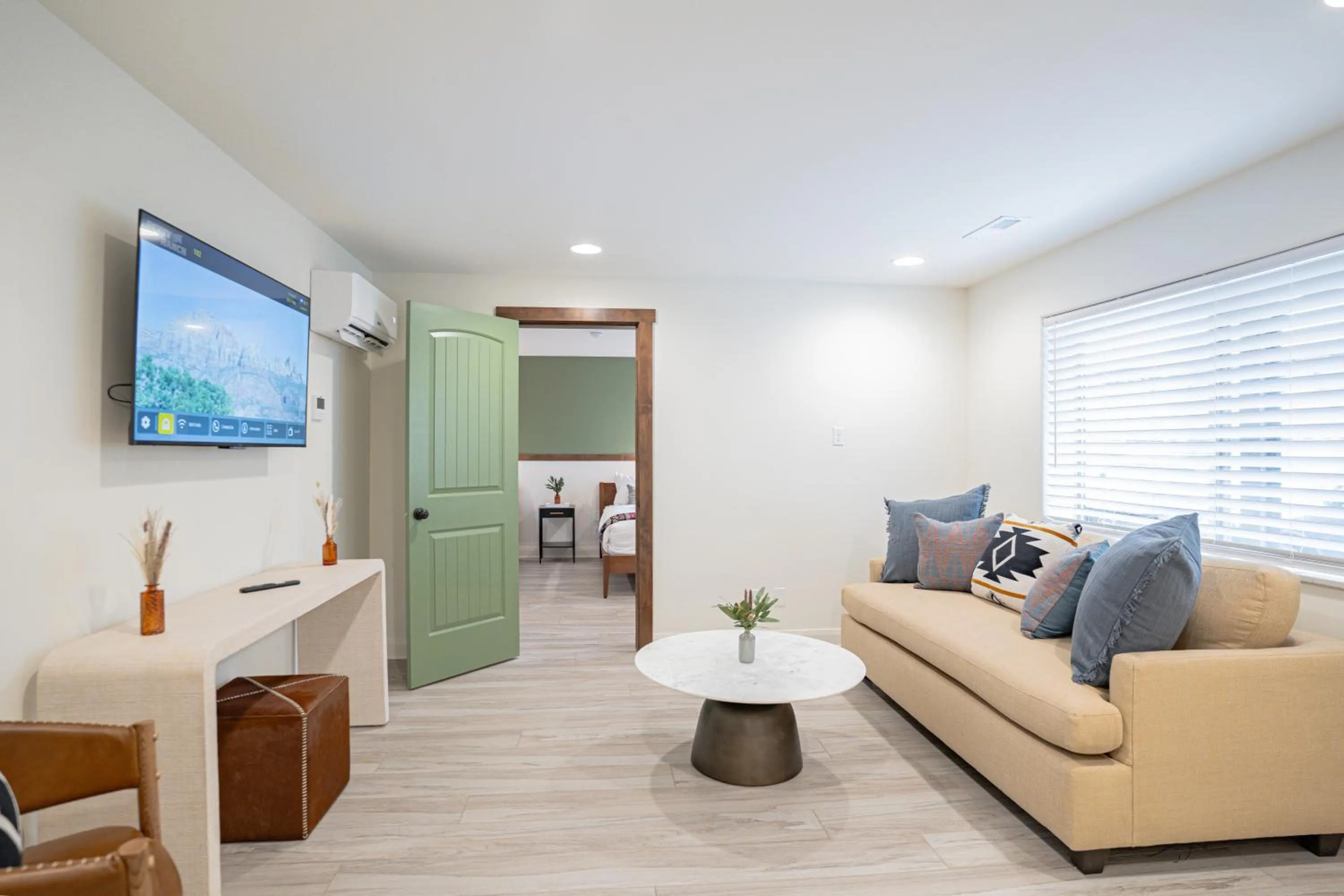 TV and multimedia in Petty Ranch Inn