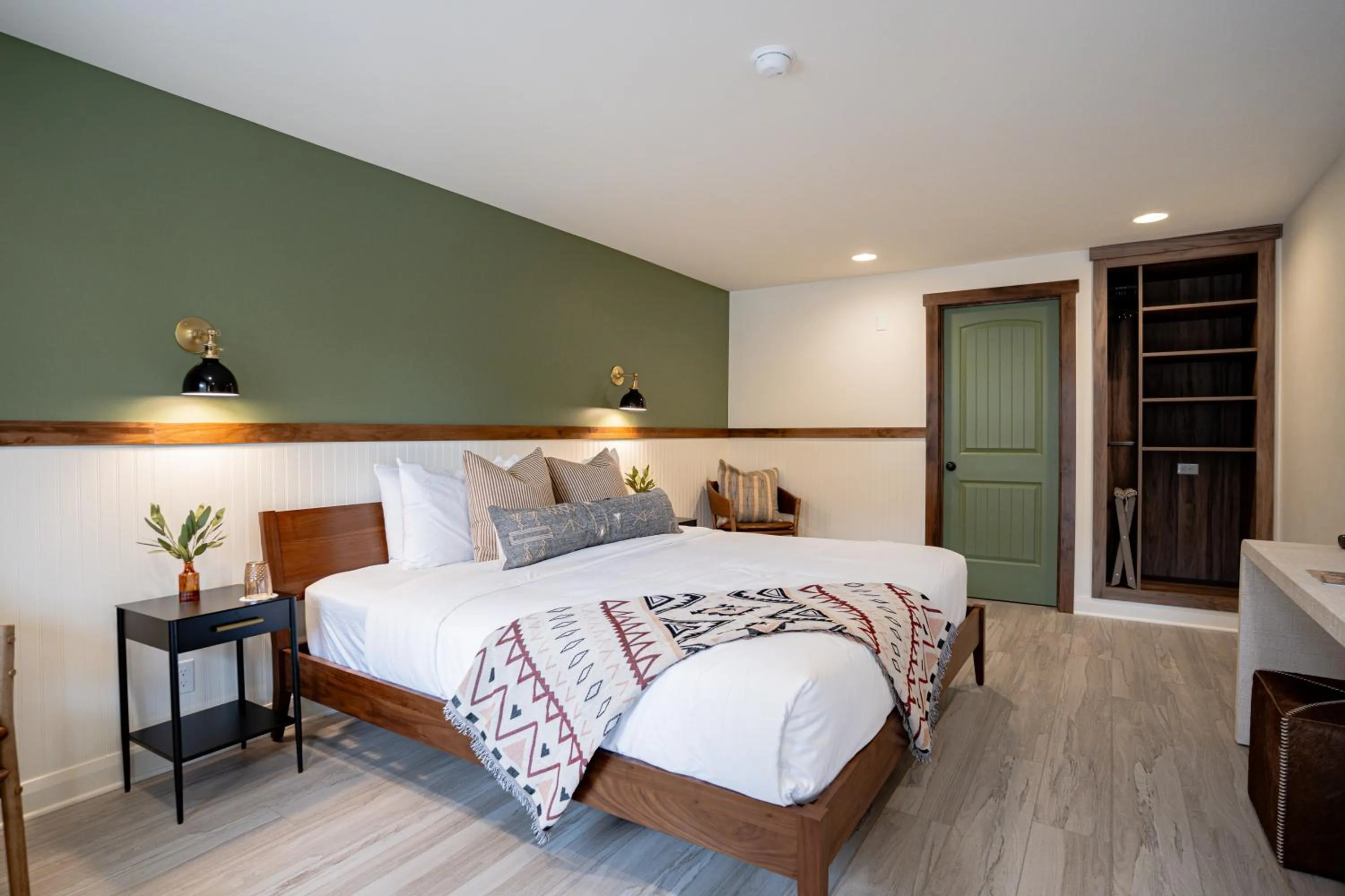 Bed in Petty Ranch Inn