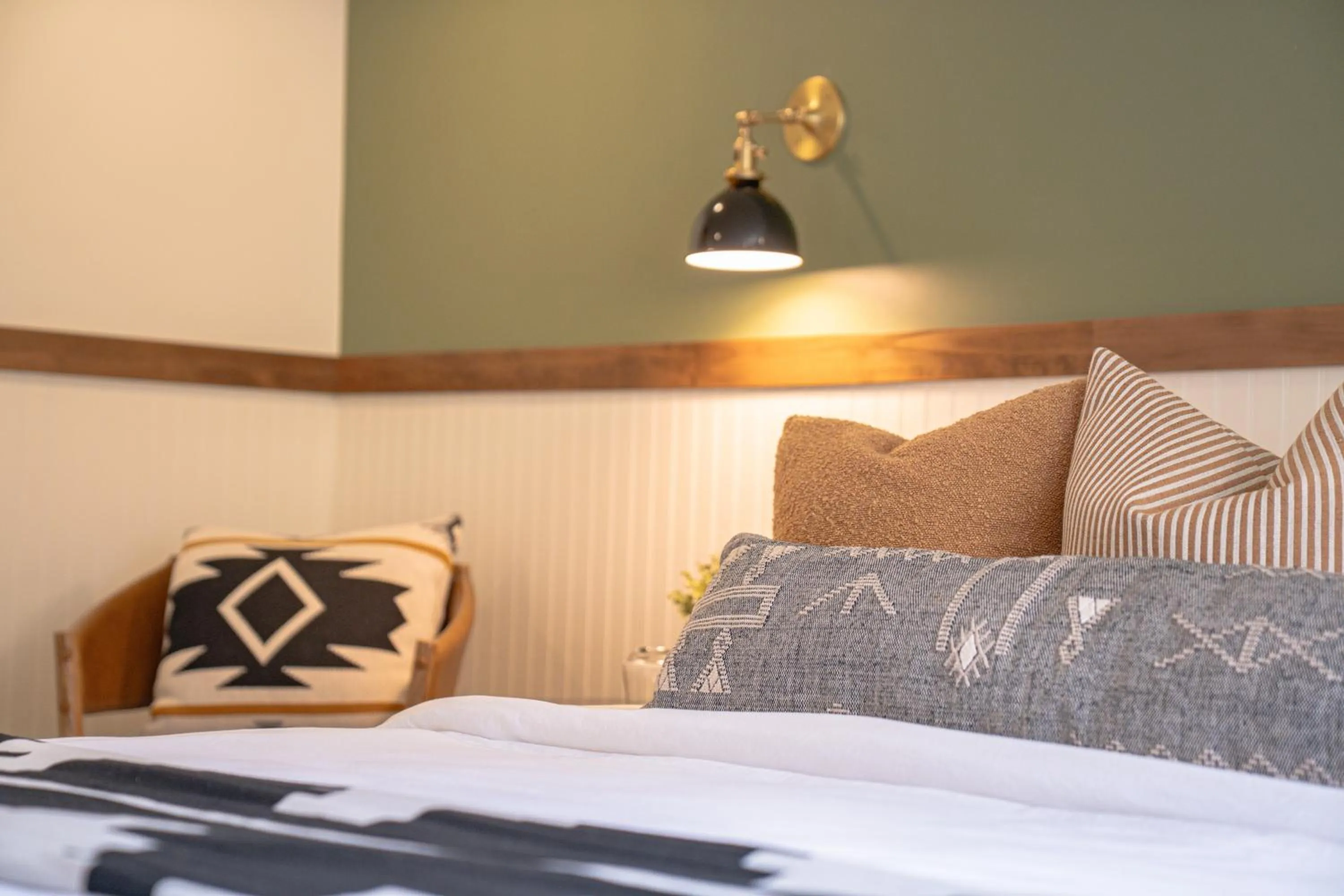 Bed in Petty Ranch Inn