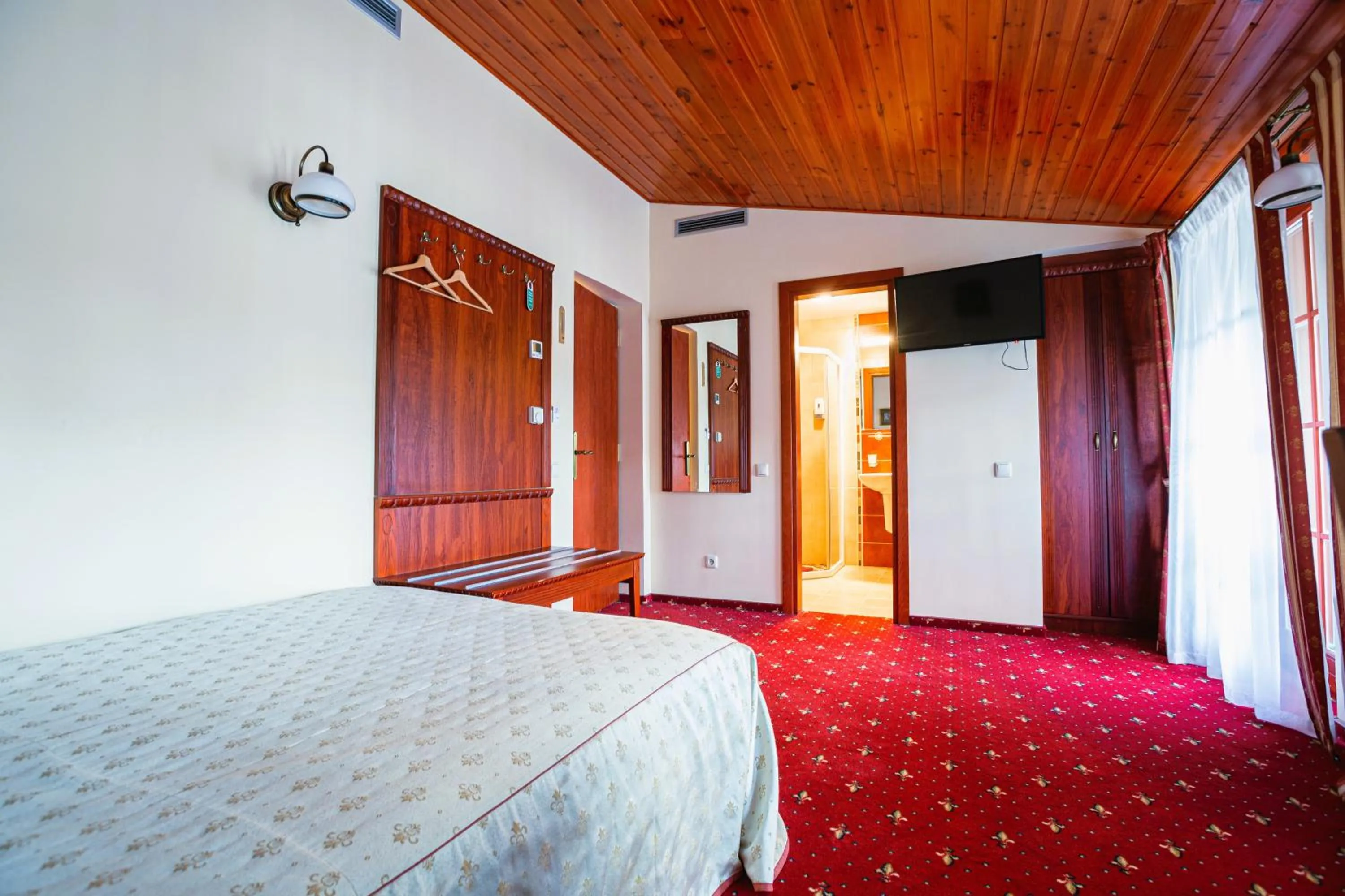 Bedroom, Bed in Galia