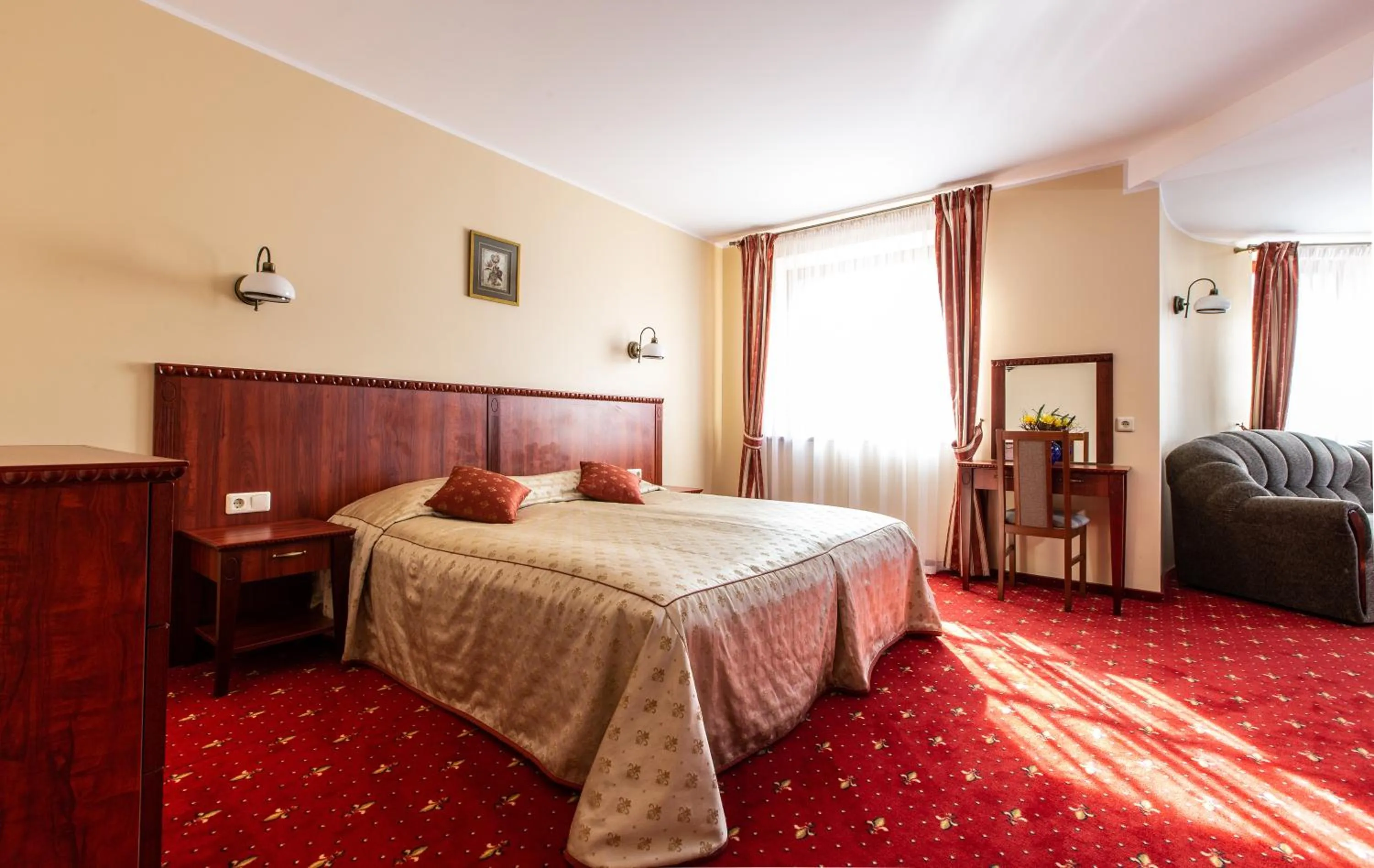 Bedroom, Bed in Galia