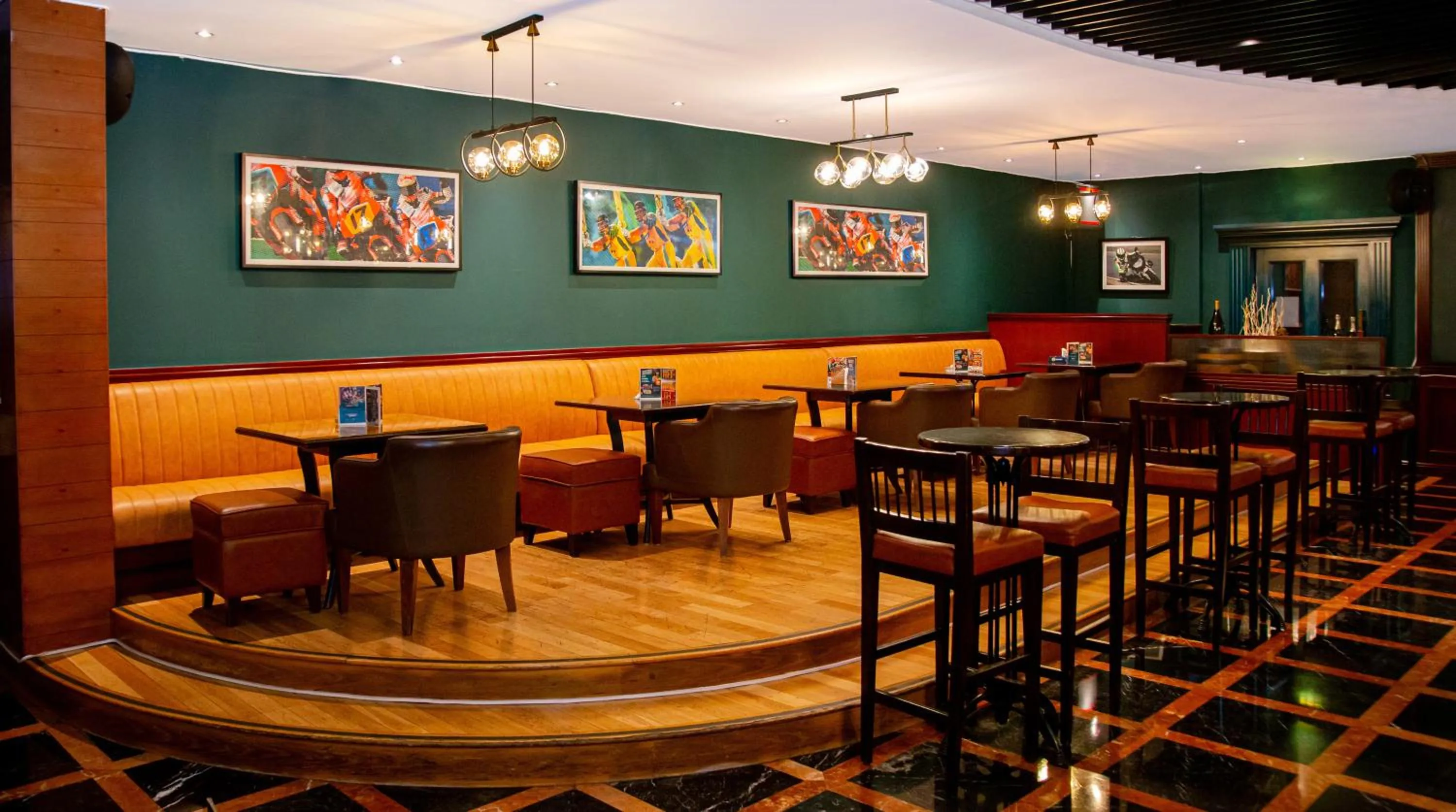 Restaurant/places to eat in Park Regis Kris Kin Hotel