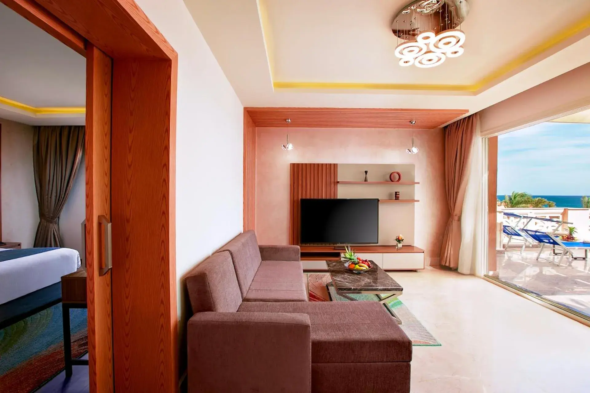 Suite with Sea and Pool View in Pickalbatros Palace - Aqua Park Hurghada Suite with Sea and Pool View in Pickalbatros Palace - Aqua Park Hurghada
