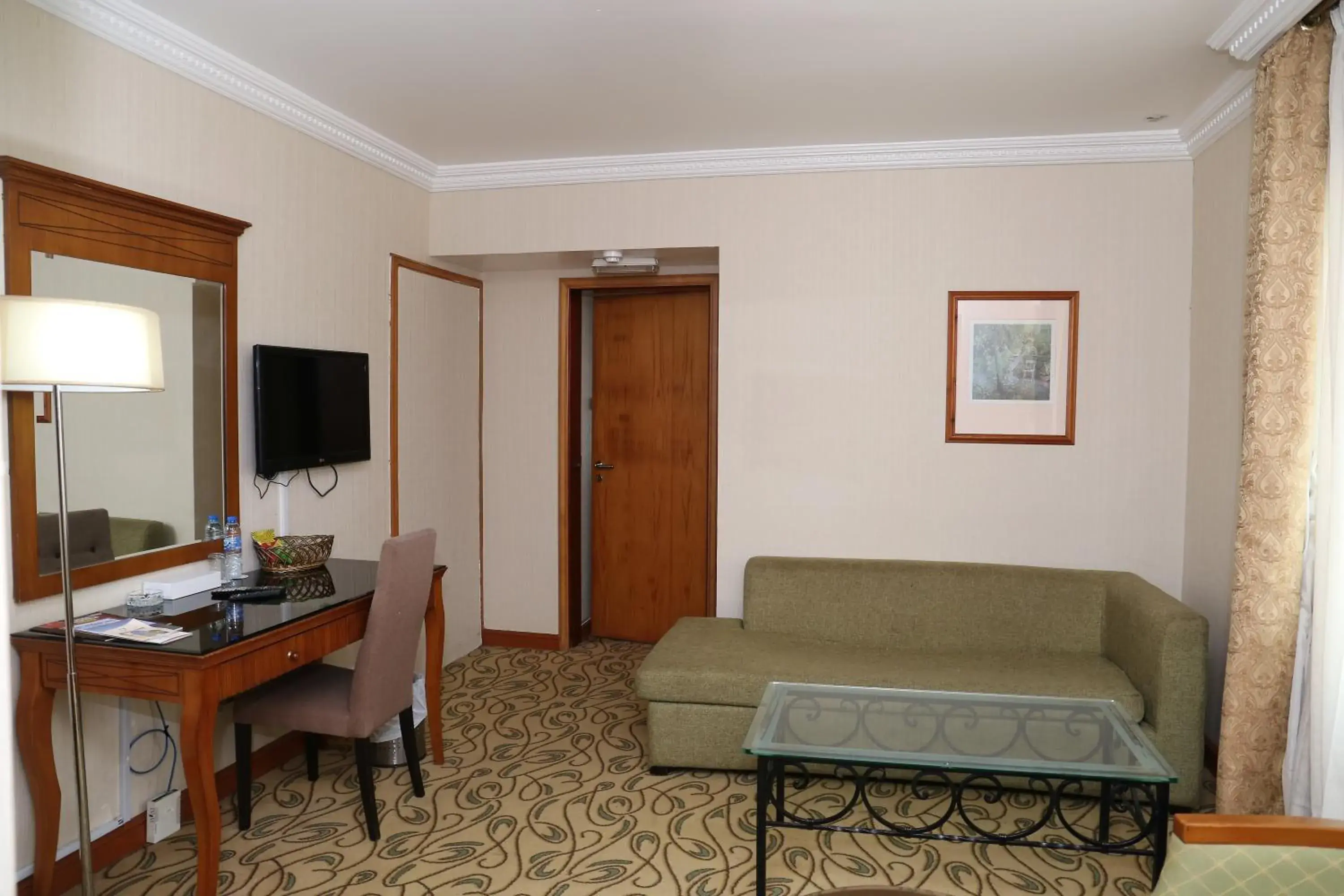 Executive Suite in City Plaza Hotel Executive Suite in City Plaza Hotel