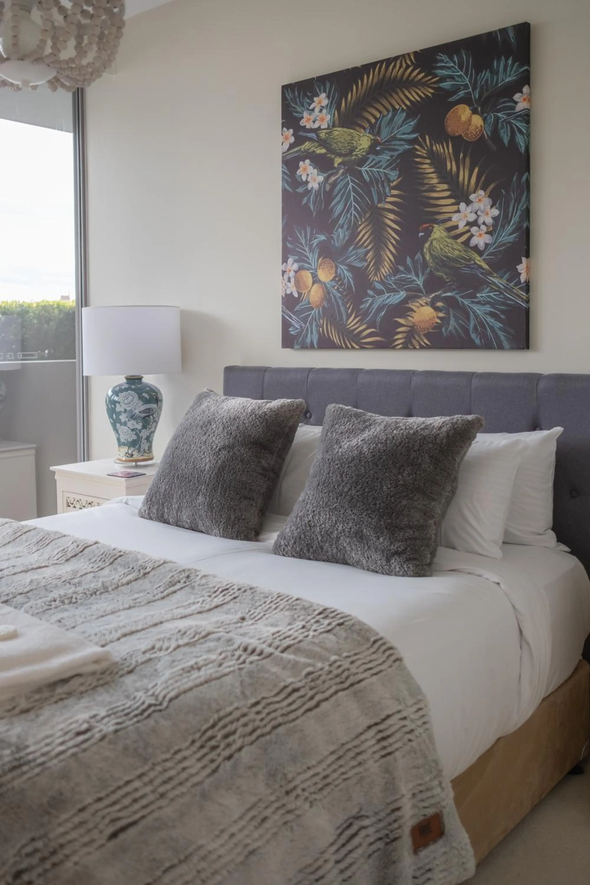 Bed in Honeysuckle Executive Apartments