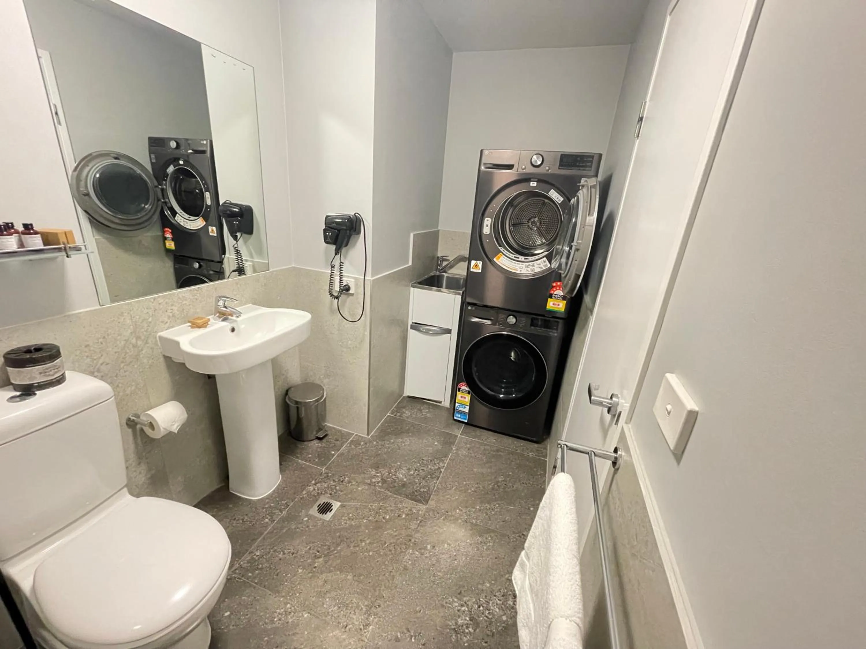 Honeysuckle Executive Apartments