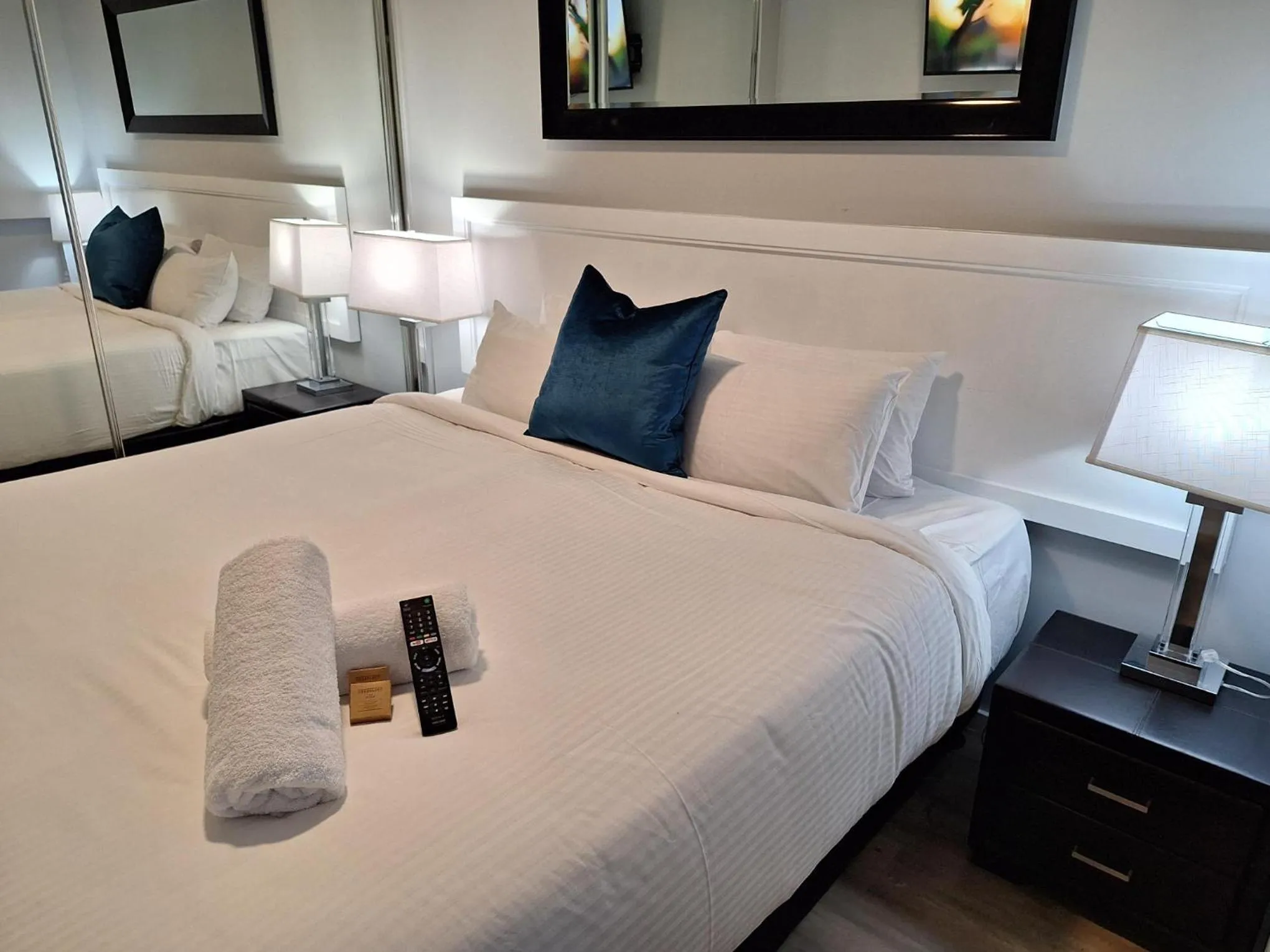 Bed in Honeysuckle Executive Apartments