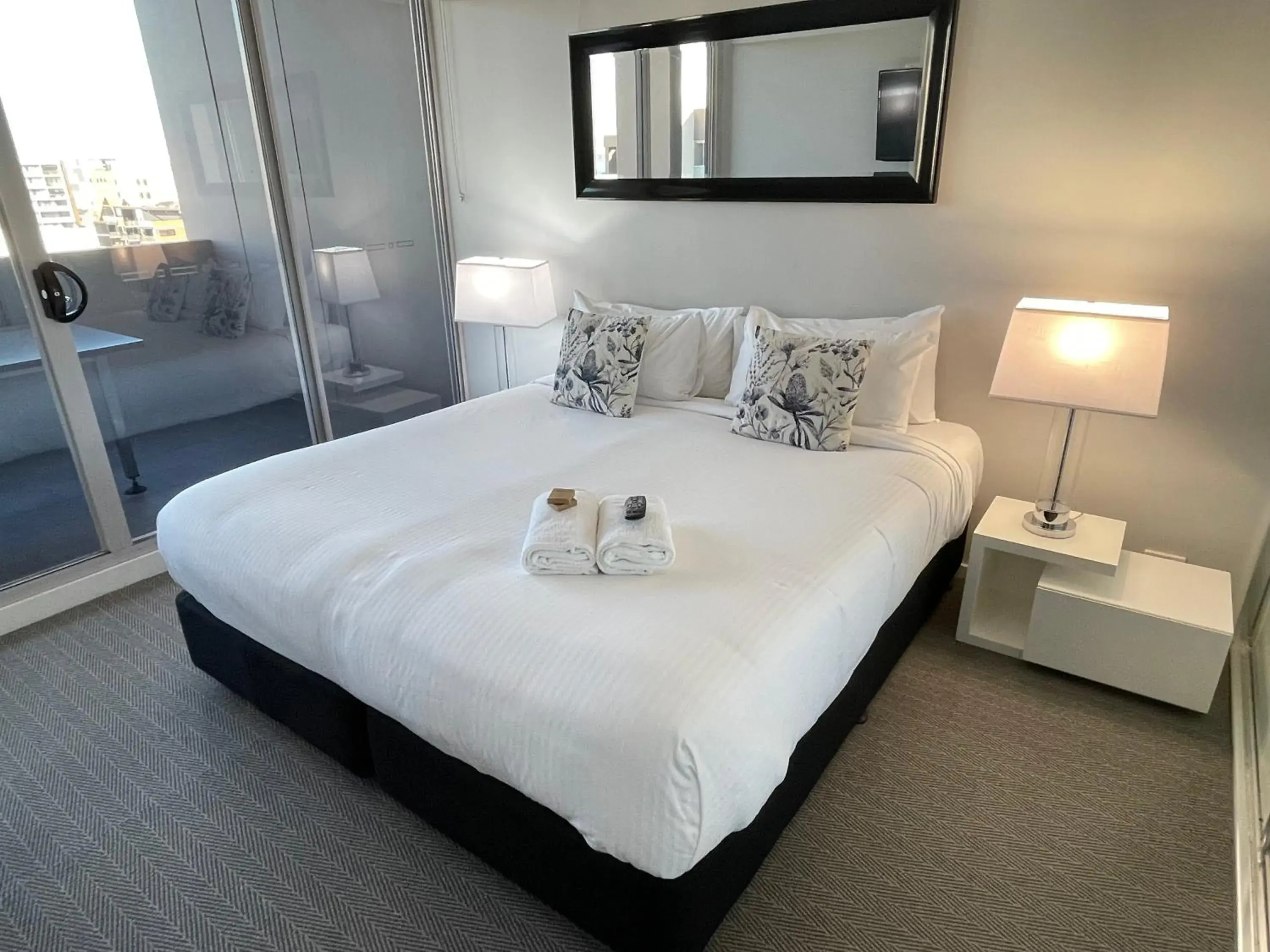 Bed in Honeysuckle Executive Apartments Bed in Honeysuckle Executive Apartments