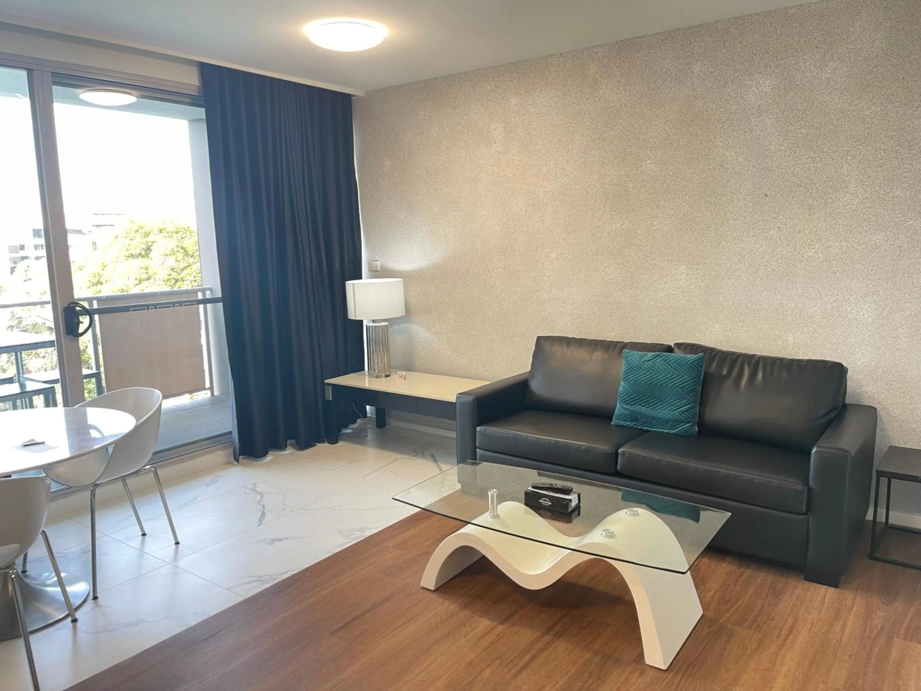 Honeysuckle Executive Apartments