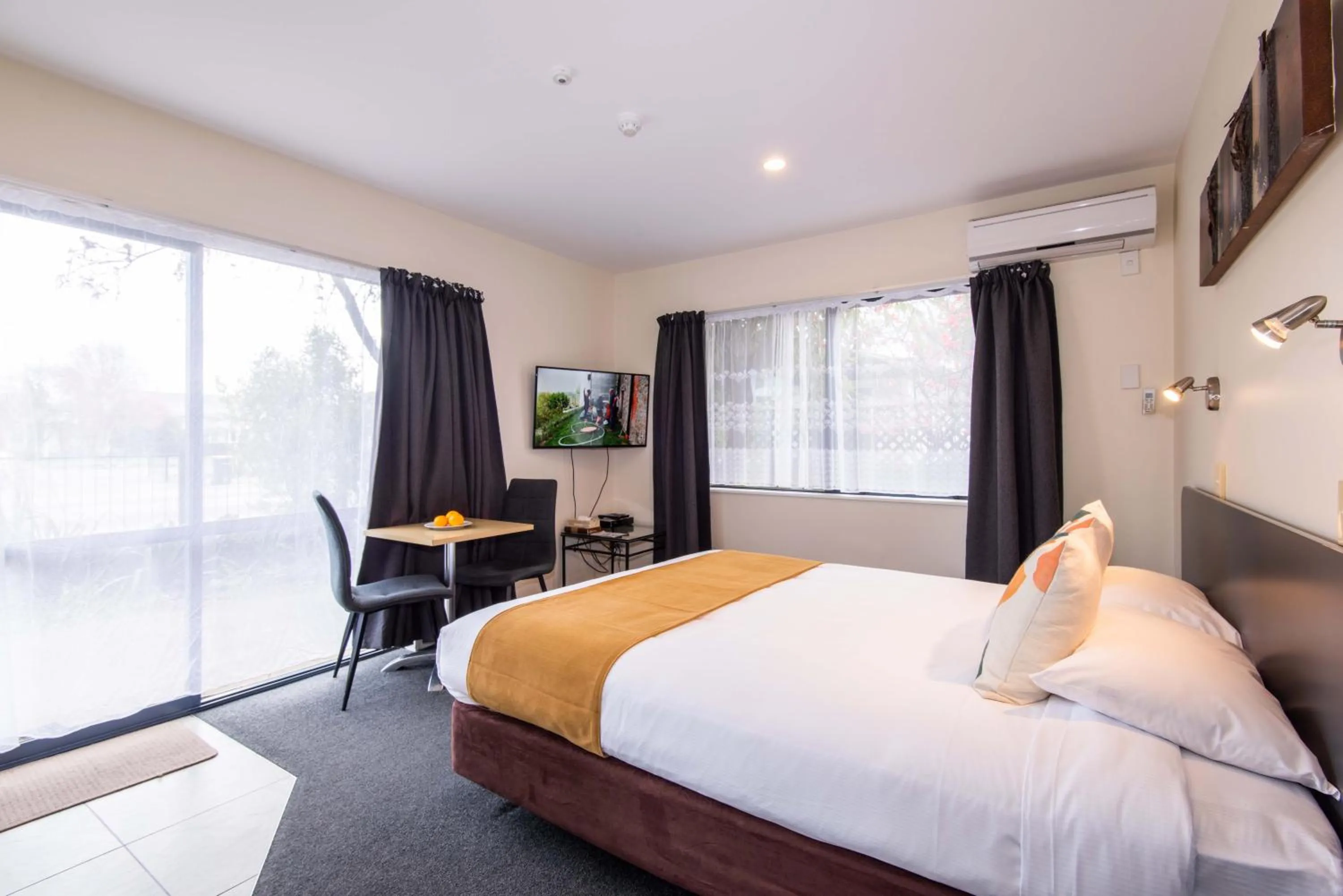 Bed in 298 Westside Motor Lodge