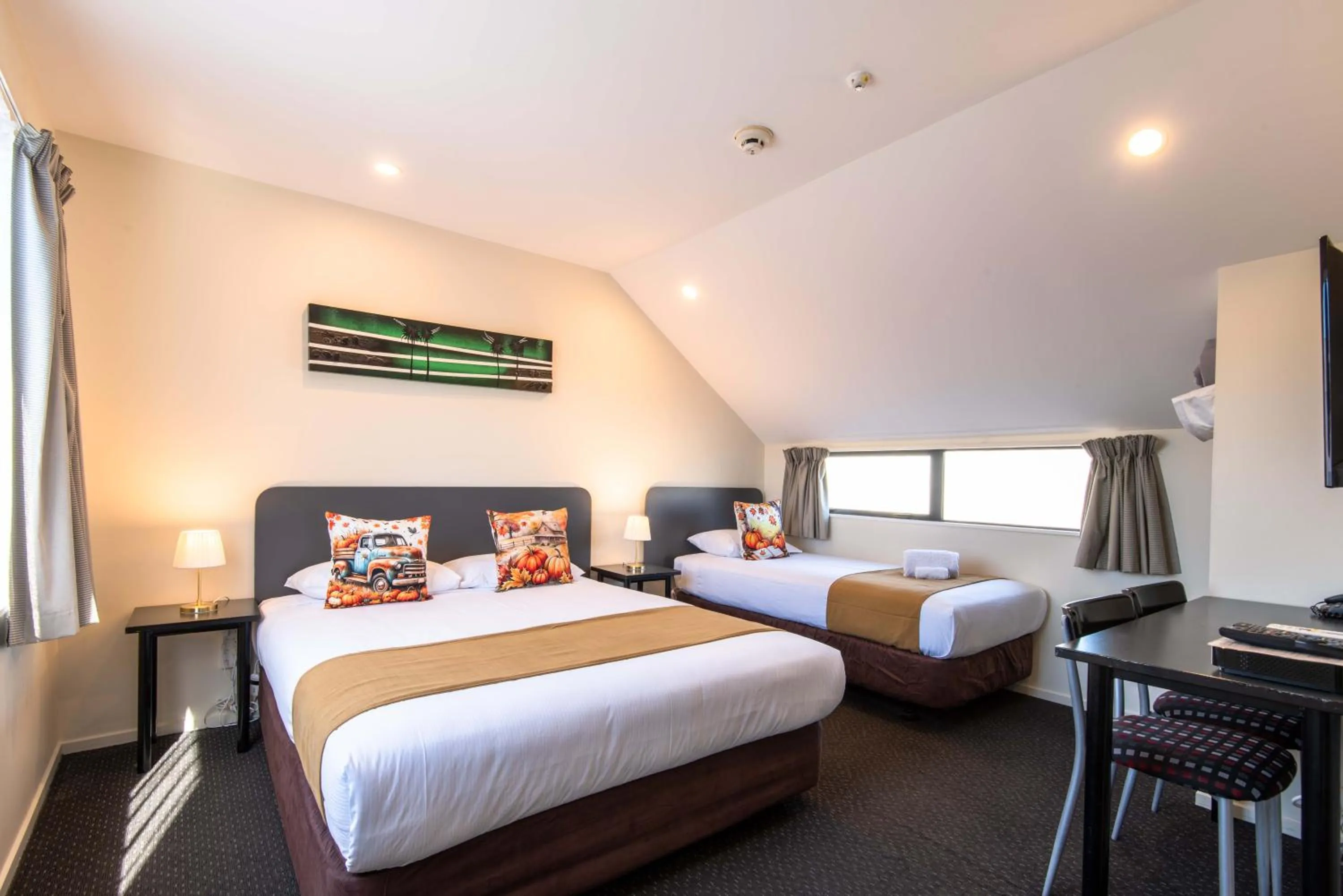 Bed in 298 Westside Motor Lodge