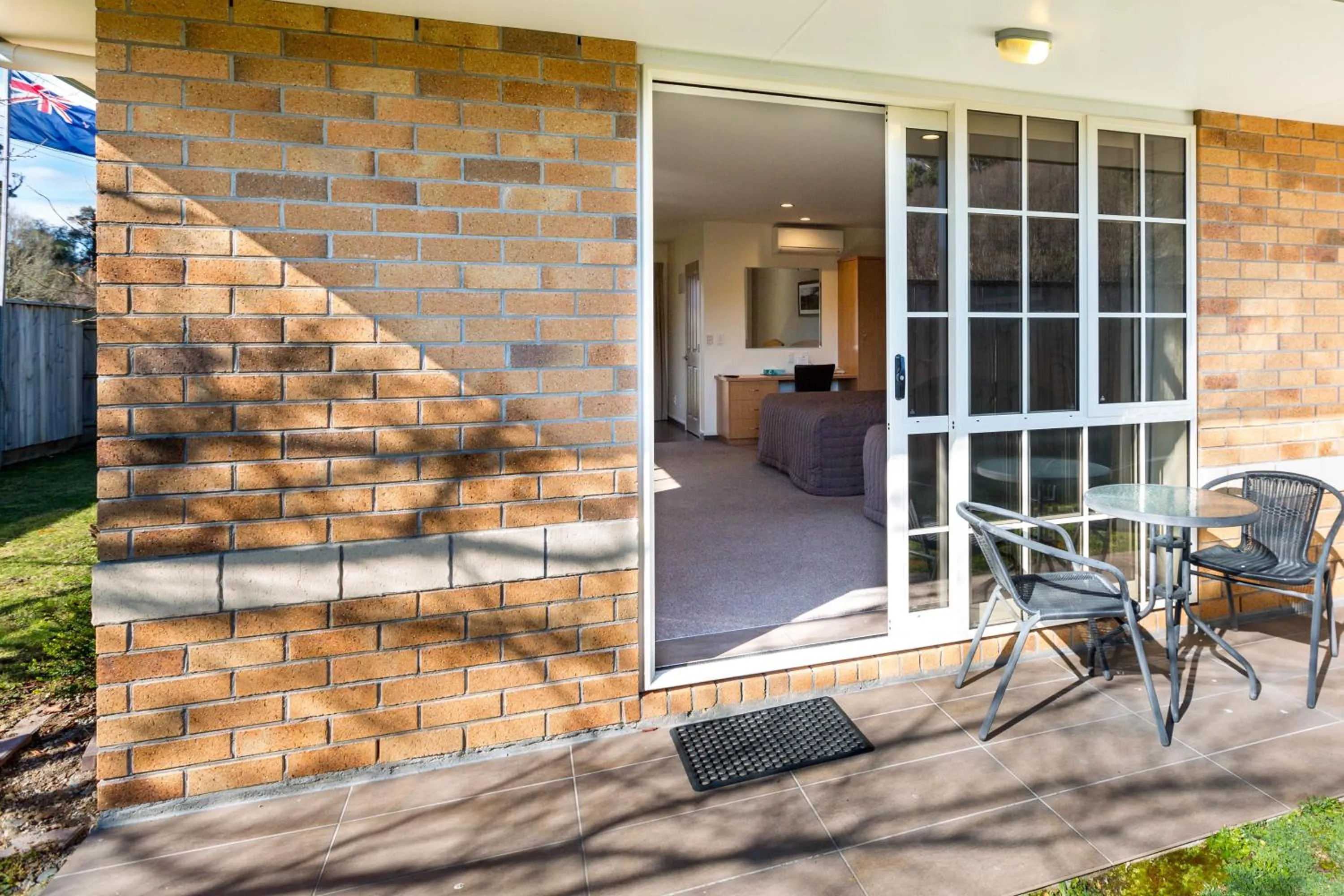 Patio in Aspen Court Motel Taihape