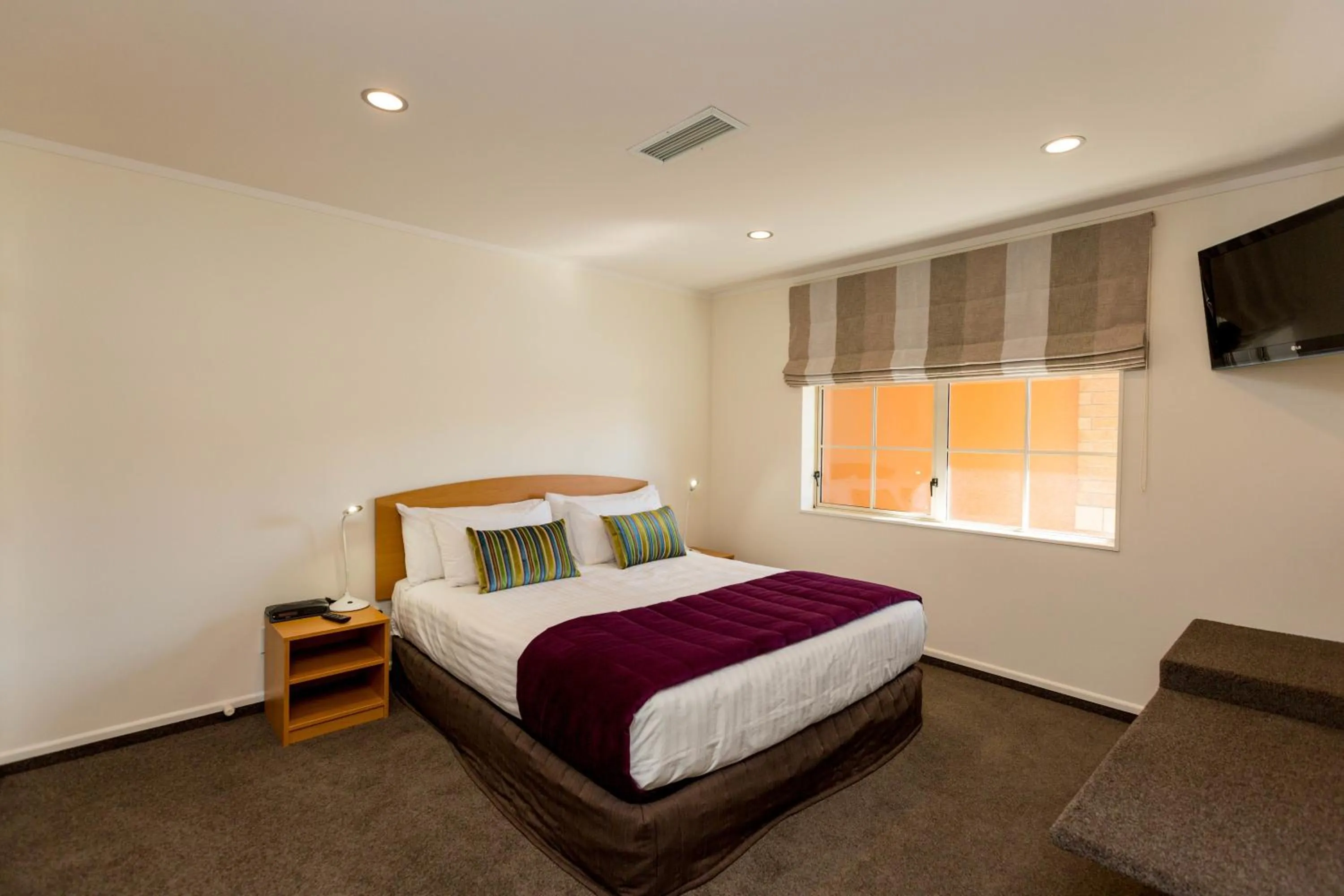 Bedroom, Bed in Aspen Court Motel Taihape