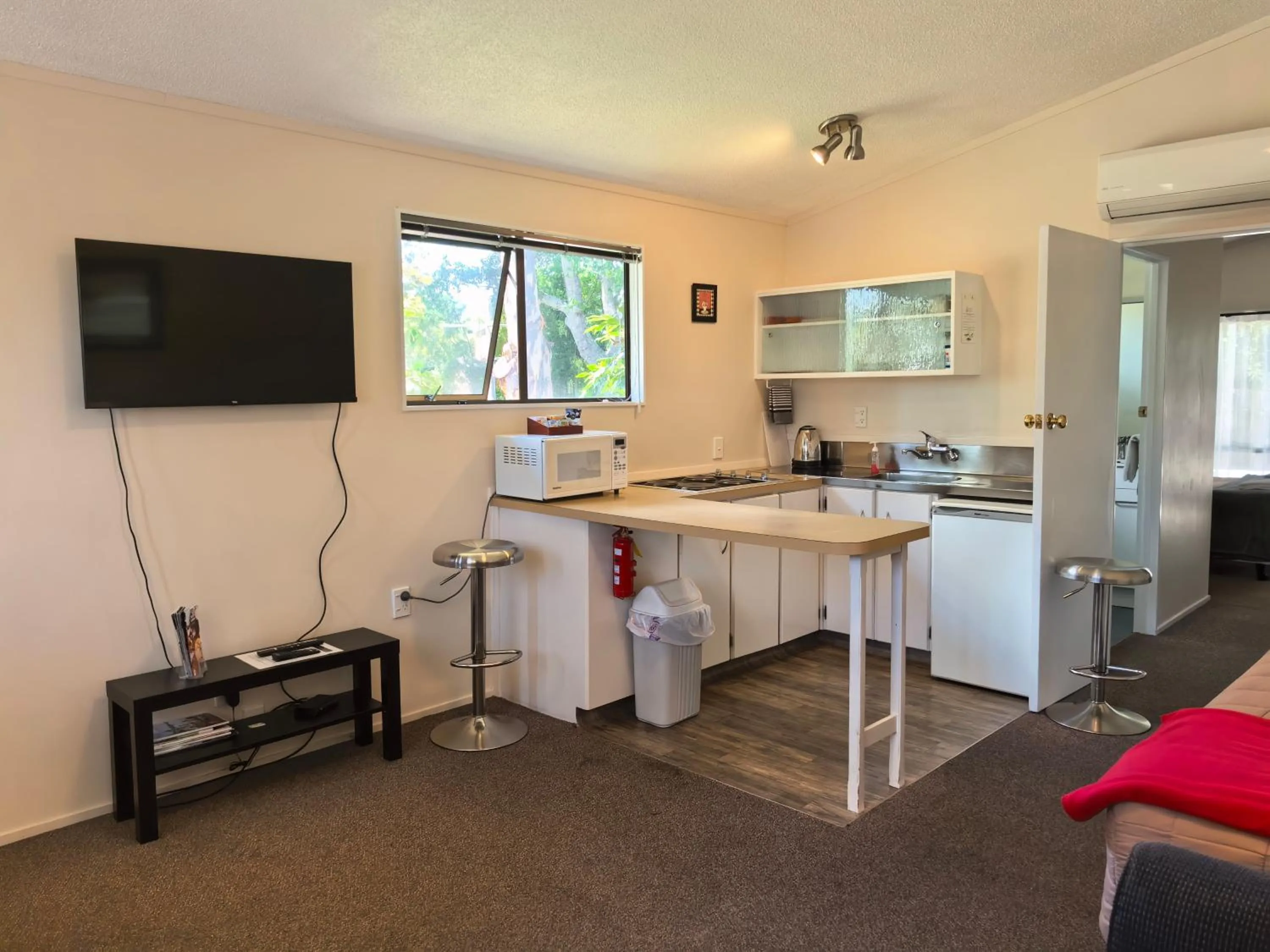 Kitchen or kitchenette in Judges Pool Motel Turangi