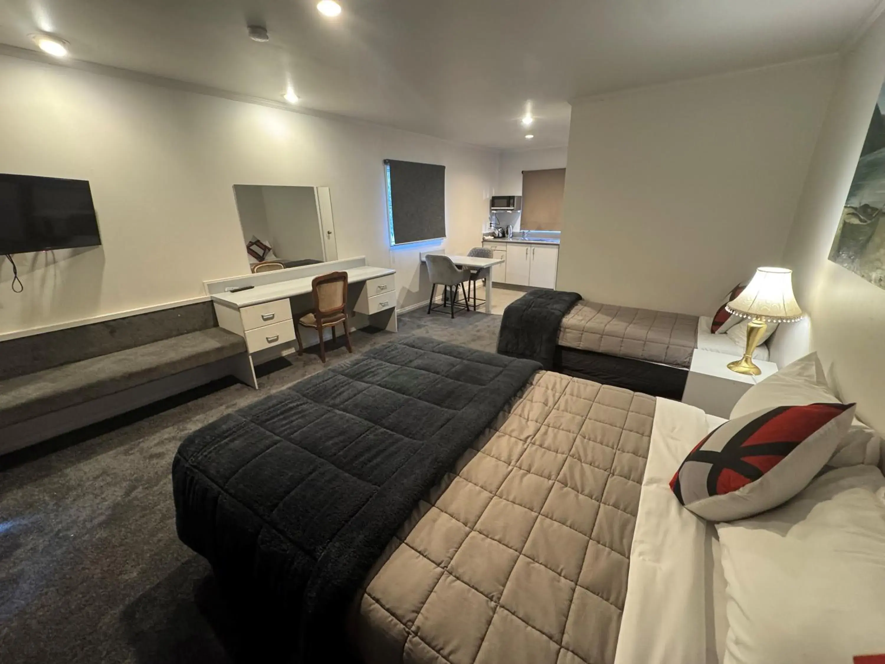 Studio in Settlers Motor Lodge Studio in Settlers Motor Lodge