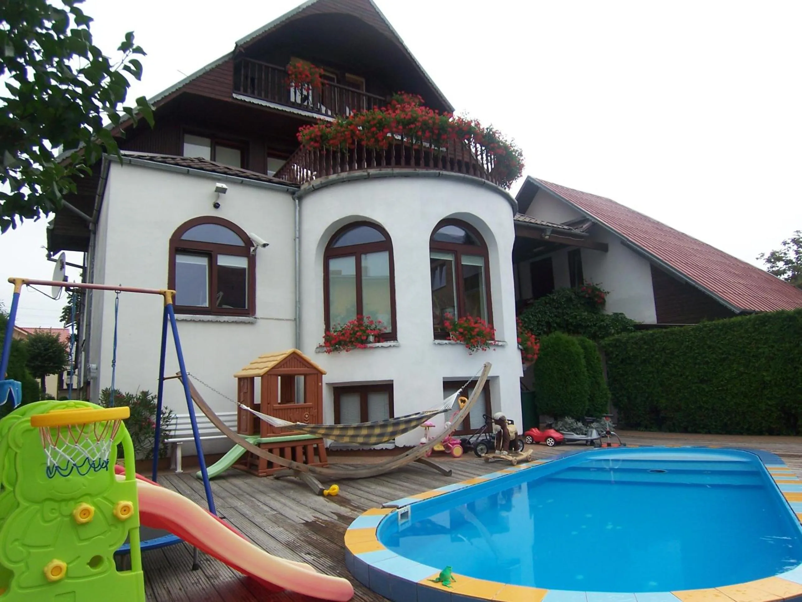 Children play ground in Po Kastonu & SPA