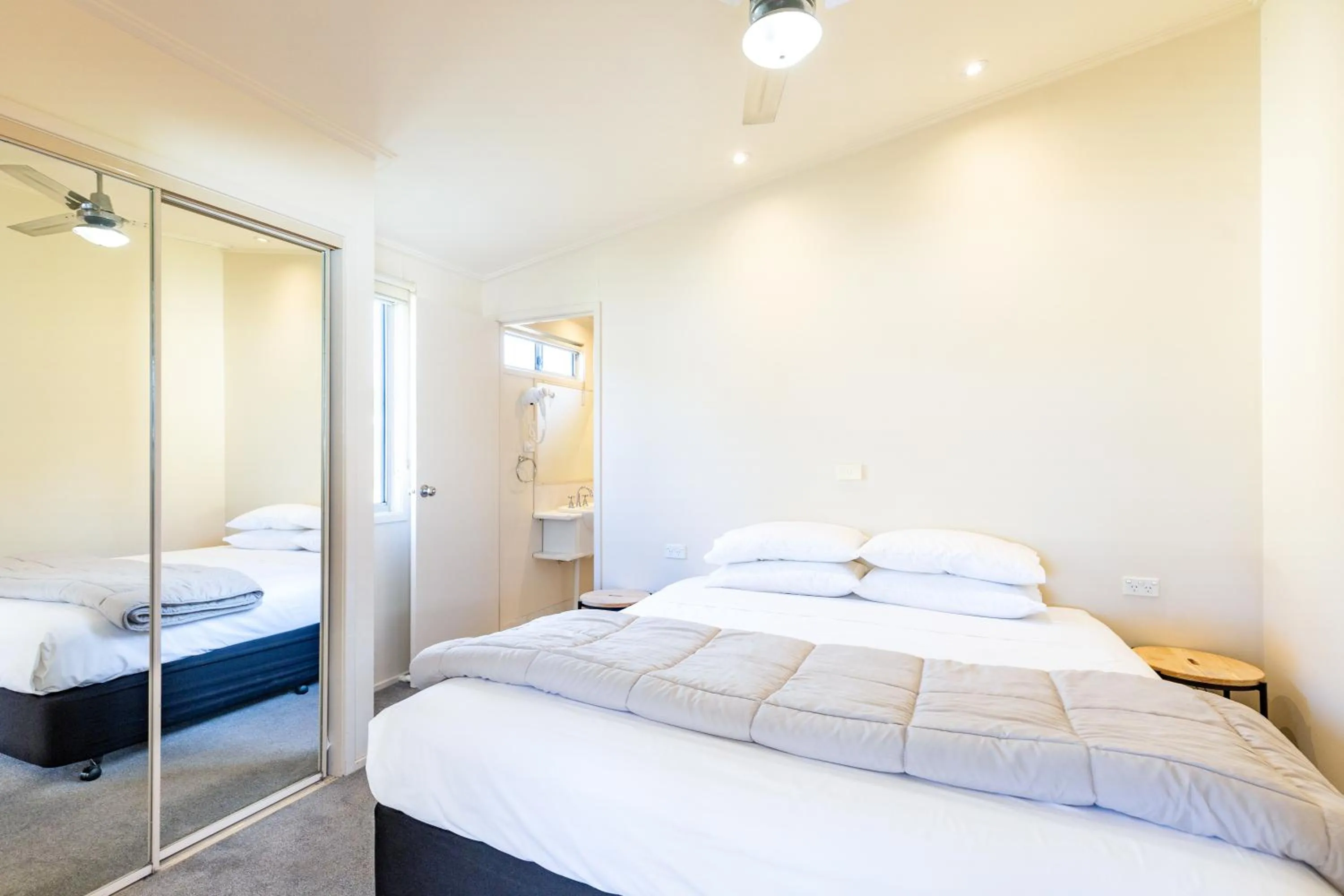 Bed in NRMA Eastern Beach Holiday Park