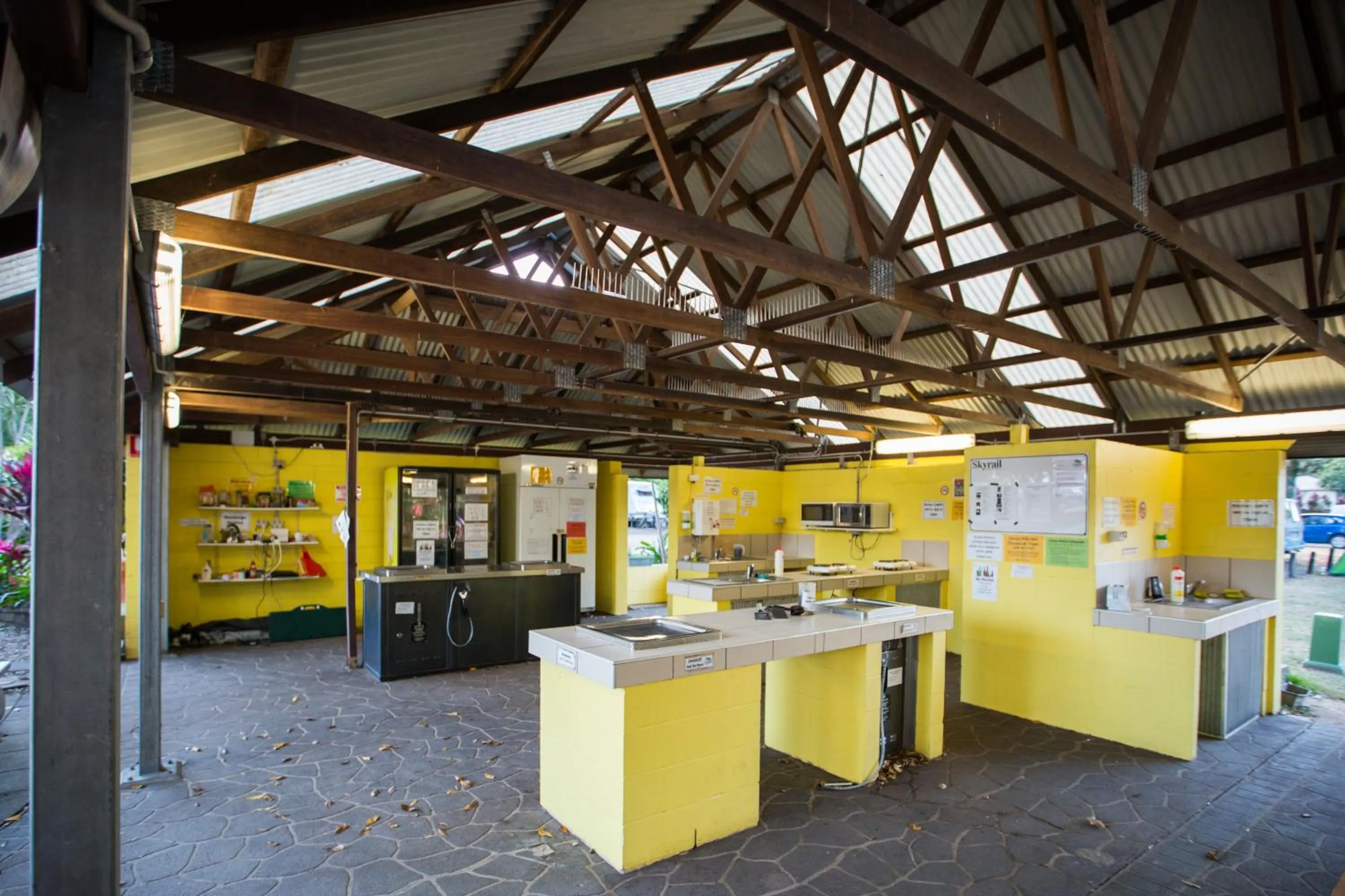 BBQ facilities in NRMA Cairns Holiday Park