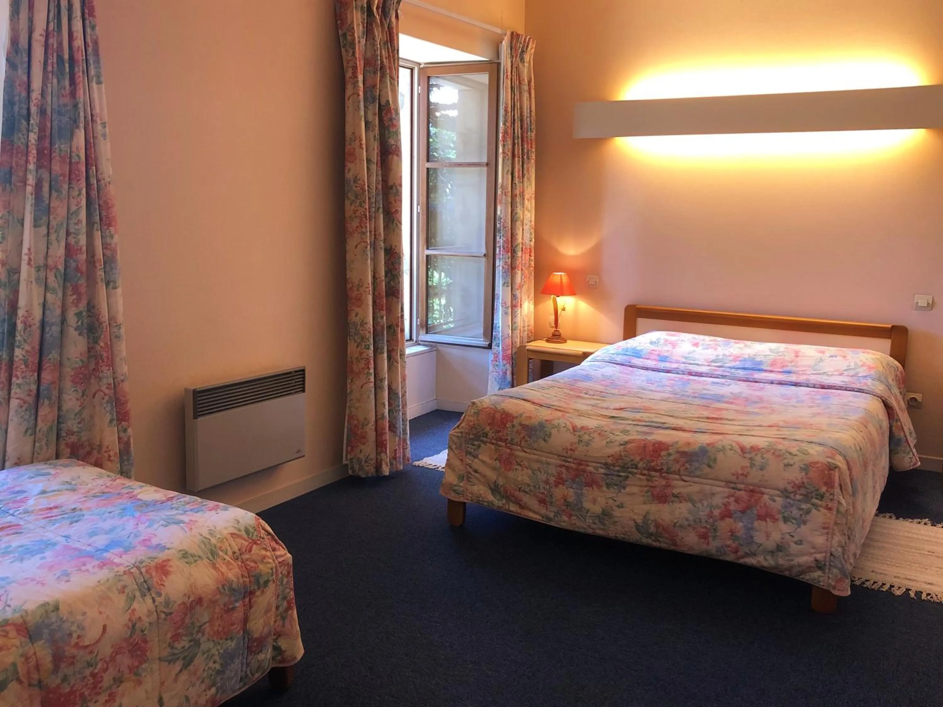 Bedroom, Bed in ADONIS CHAMBRES D'HOTES