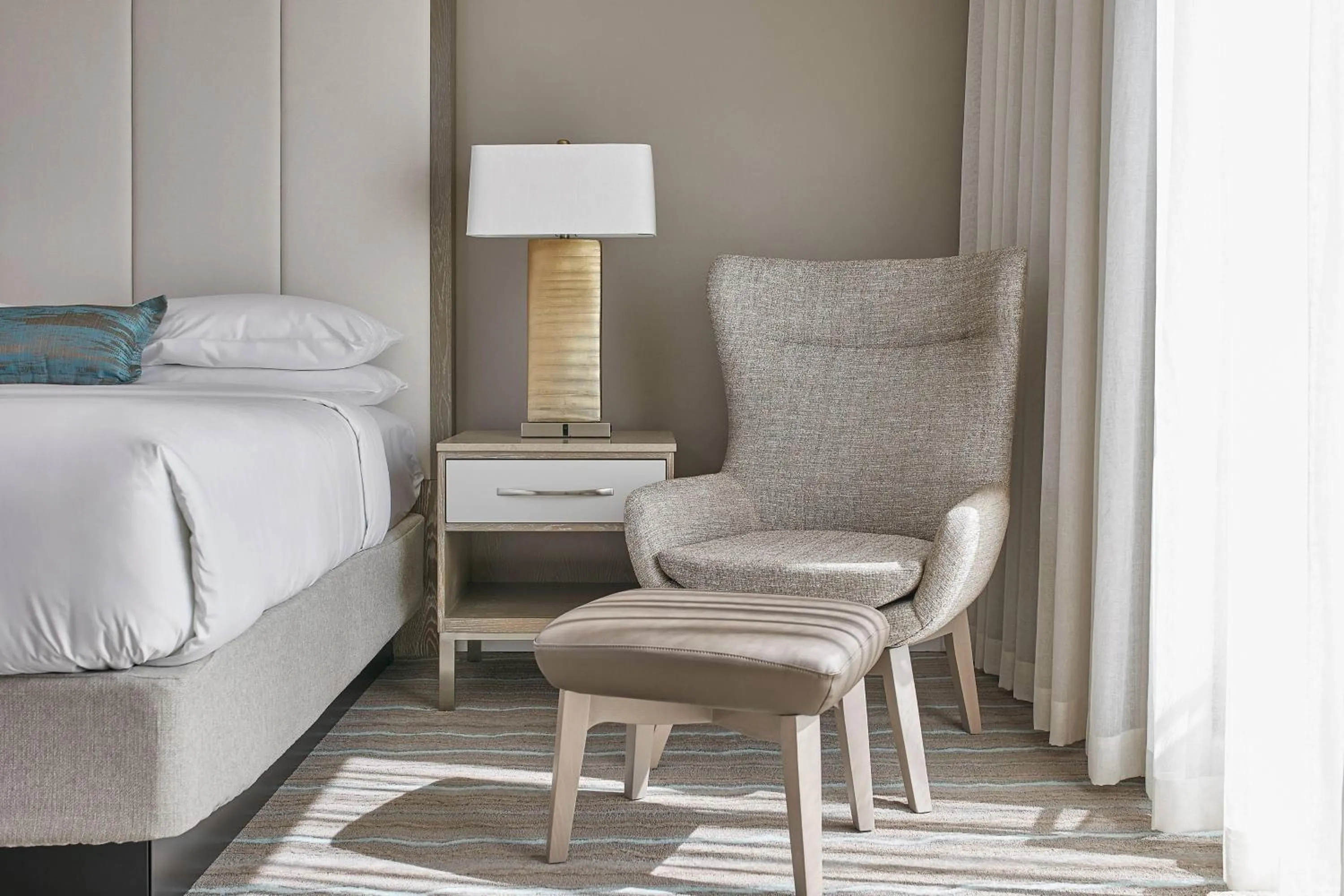 Photo of the whole room, Bed in HOTEL PASEO, Autograph Collection