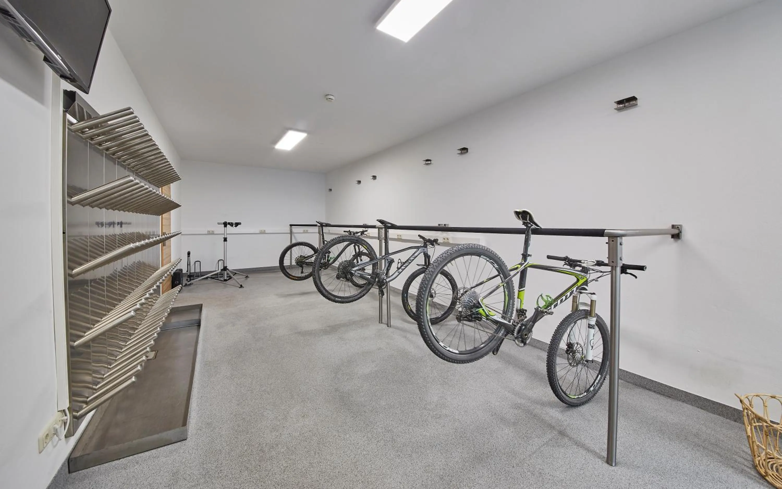 Cycling in Hotel Schachner