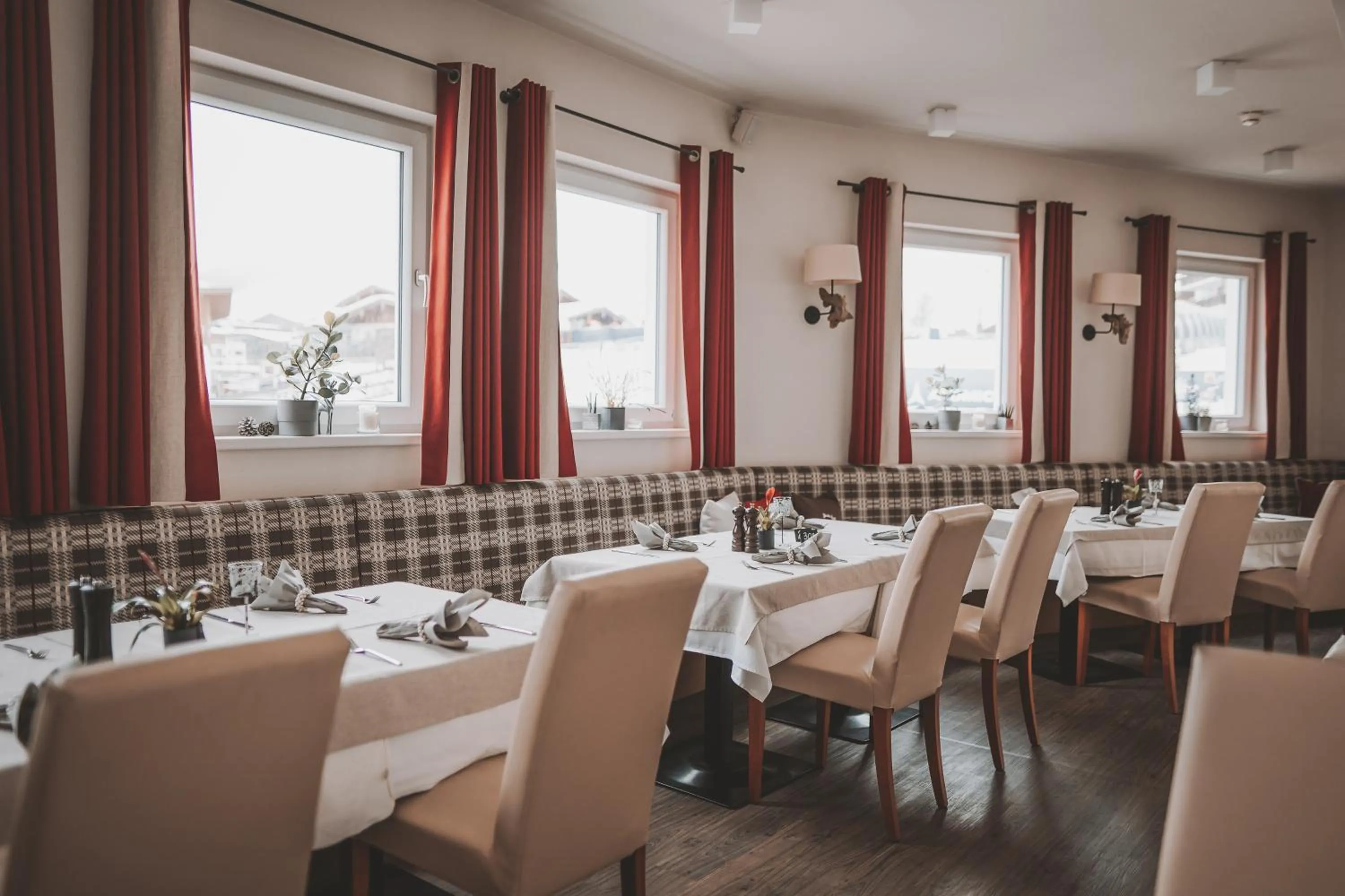 Restaurant/places to eat in Hotel Schachner