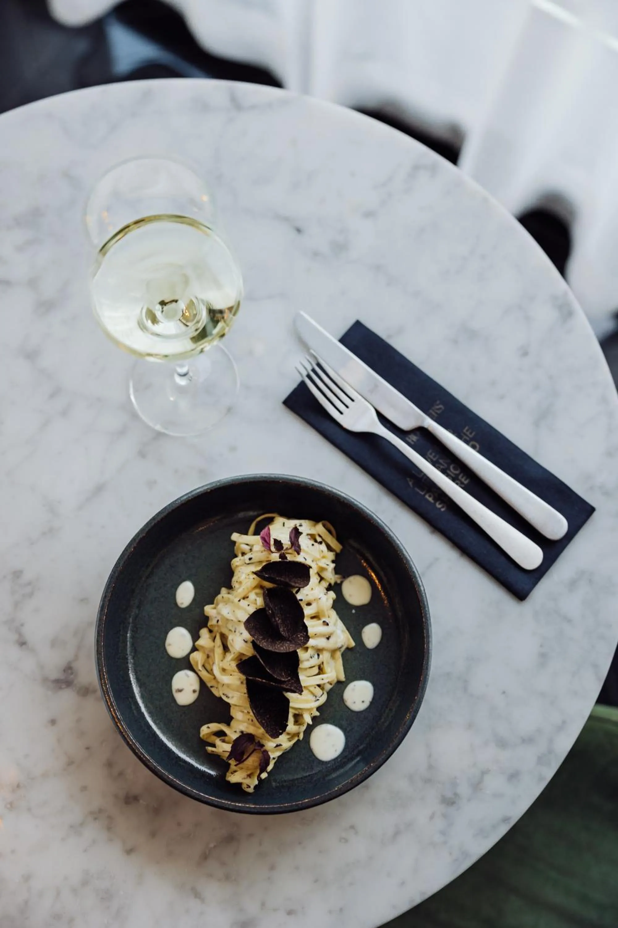 Dinner in Roomers Munich, Autograph Collection