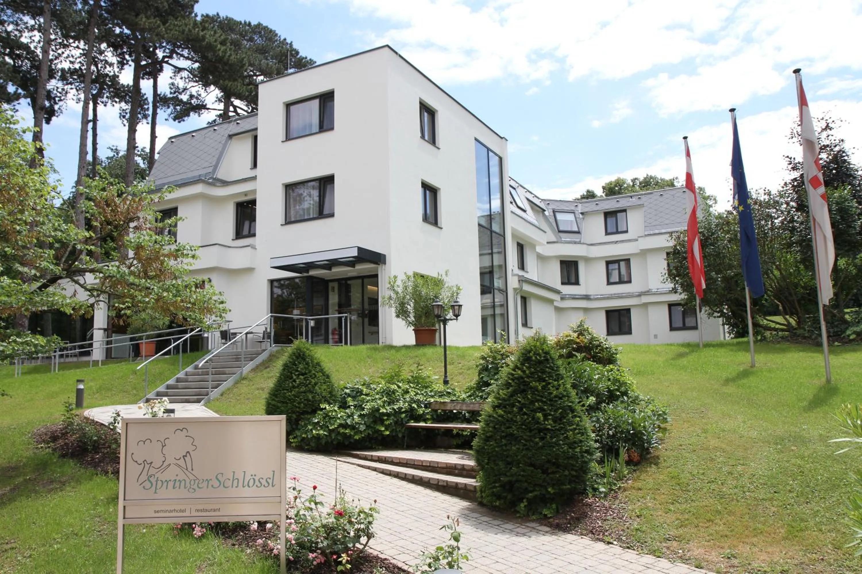 Property building in Seminarhotel Springer Schlössl