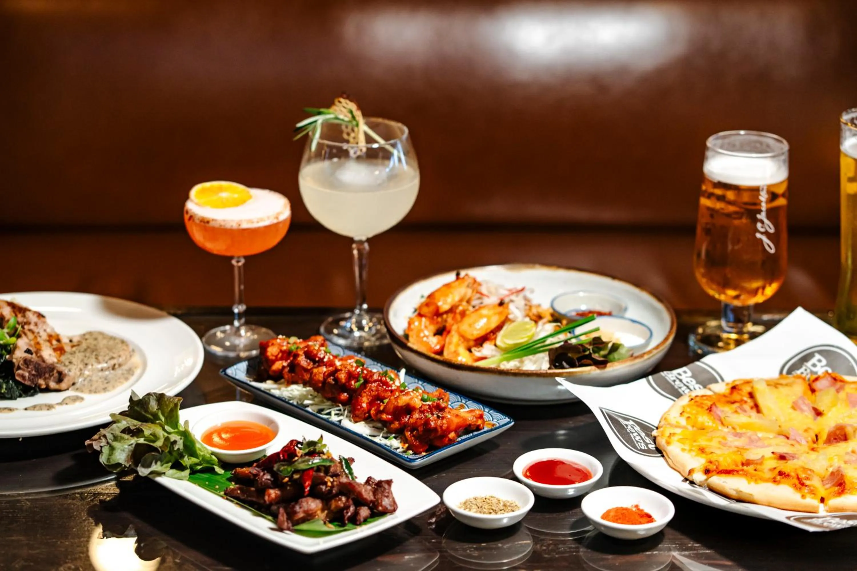 Lounge or bar in Four Points by Sheraton Bangkok Ploenchit Sukhumvit