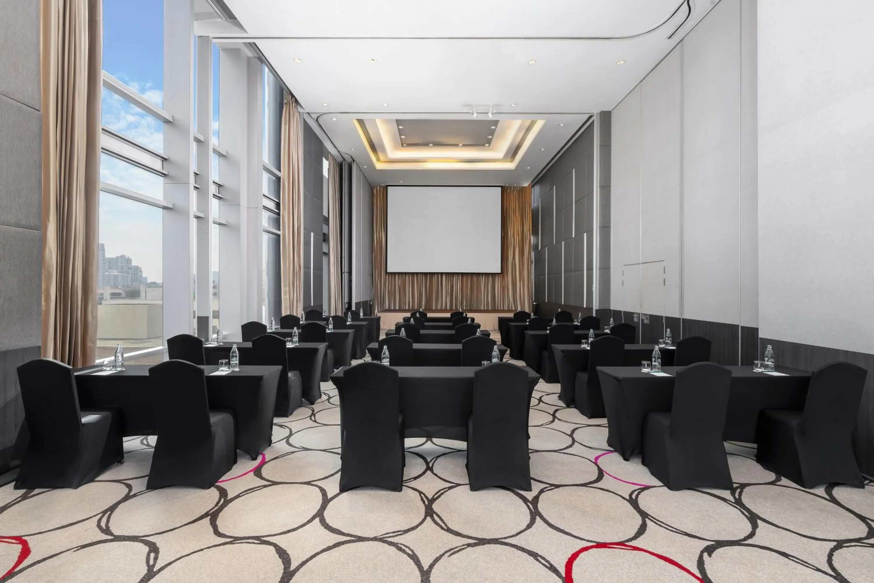 Meeting/conference room in Four Points by Sheraton Bangkok Ploenchit Sukhumvit