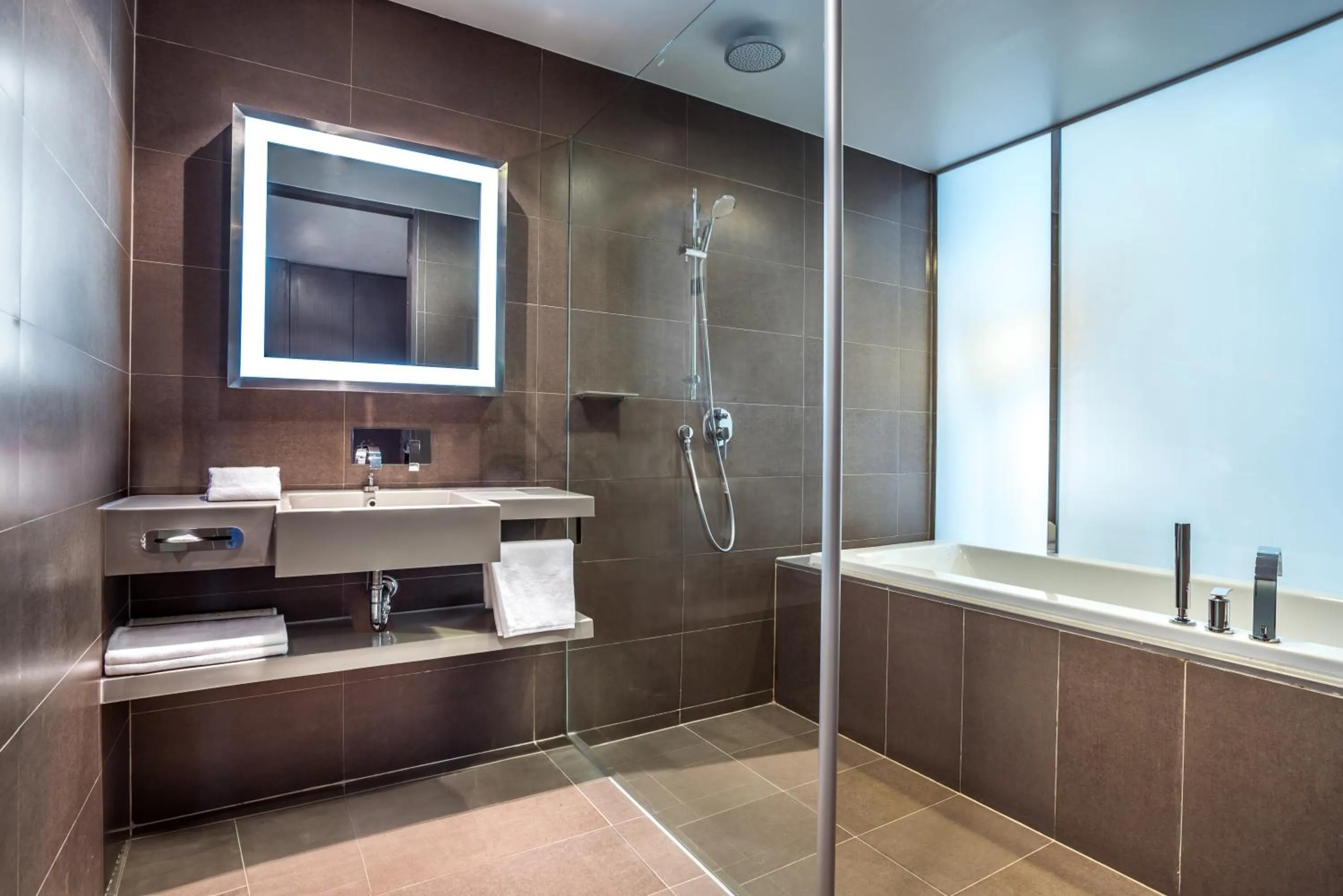 Shower in Four Points by Sheraton Bangkok Ploenchit Sukhumvit