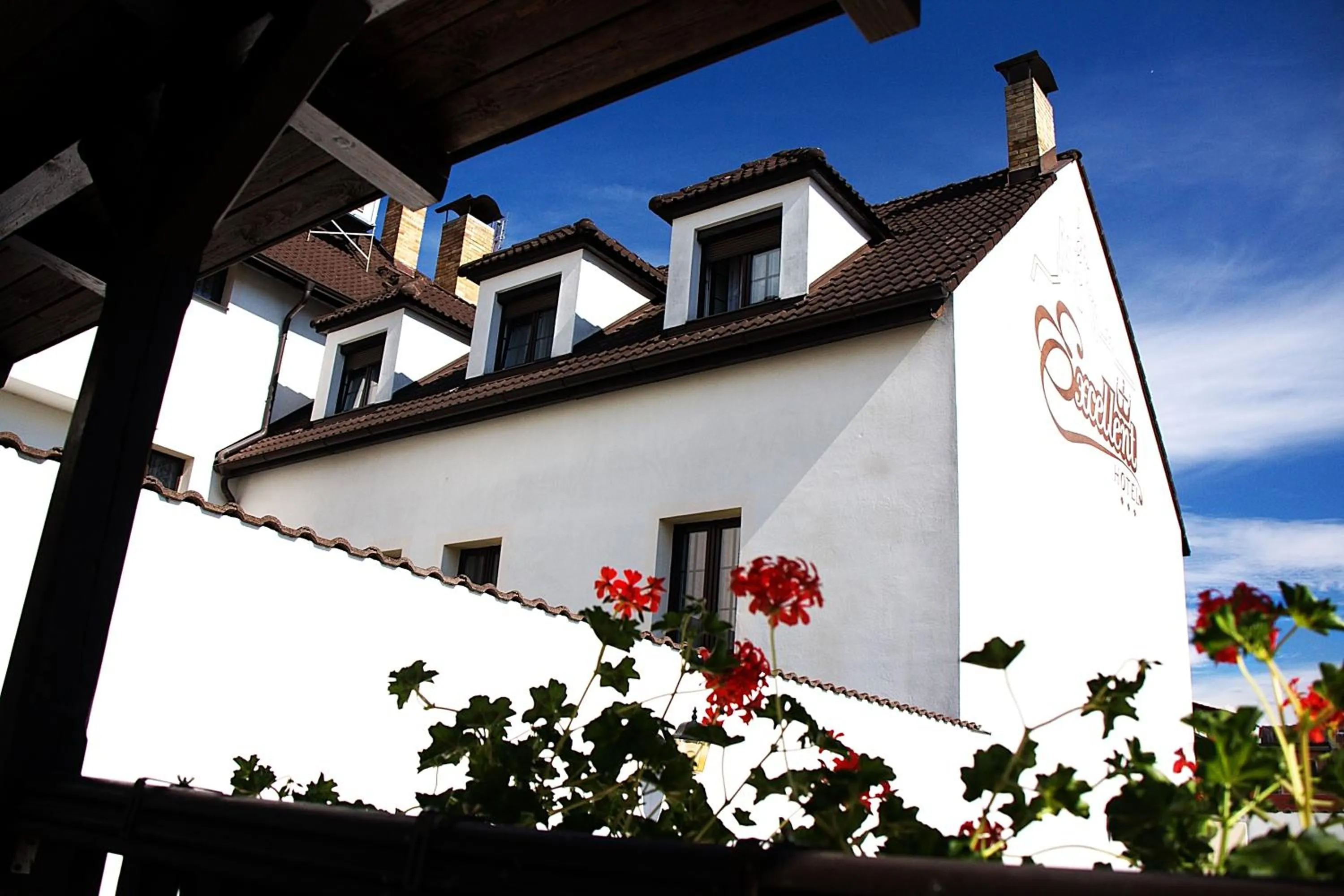 Property building in Hotel Excellent