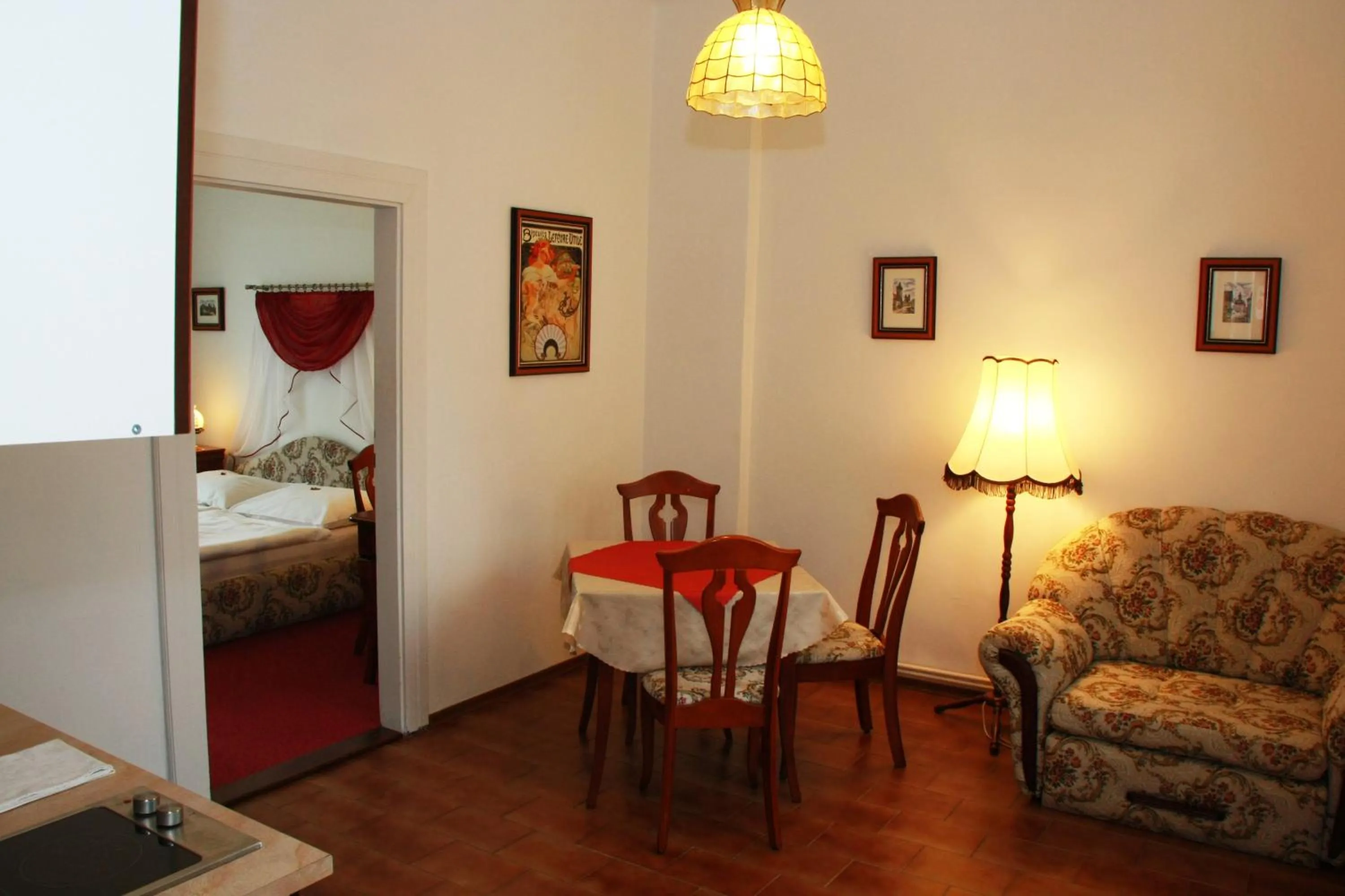 Kitchen or kitchenette, Bed in Hotel Excellent